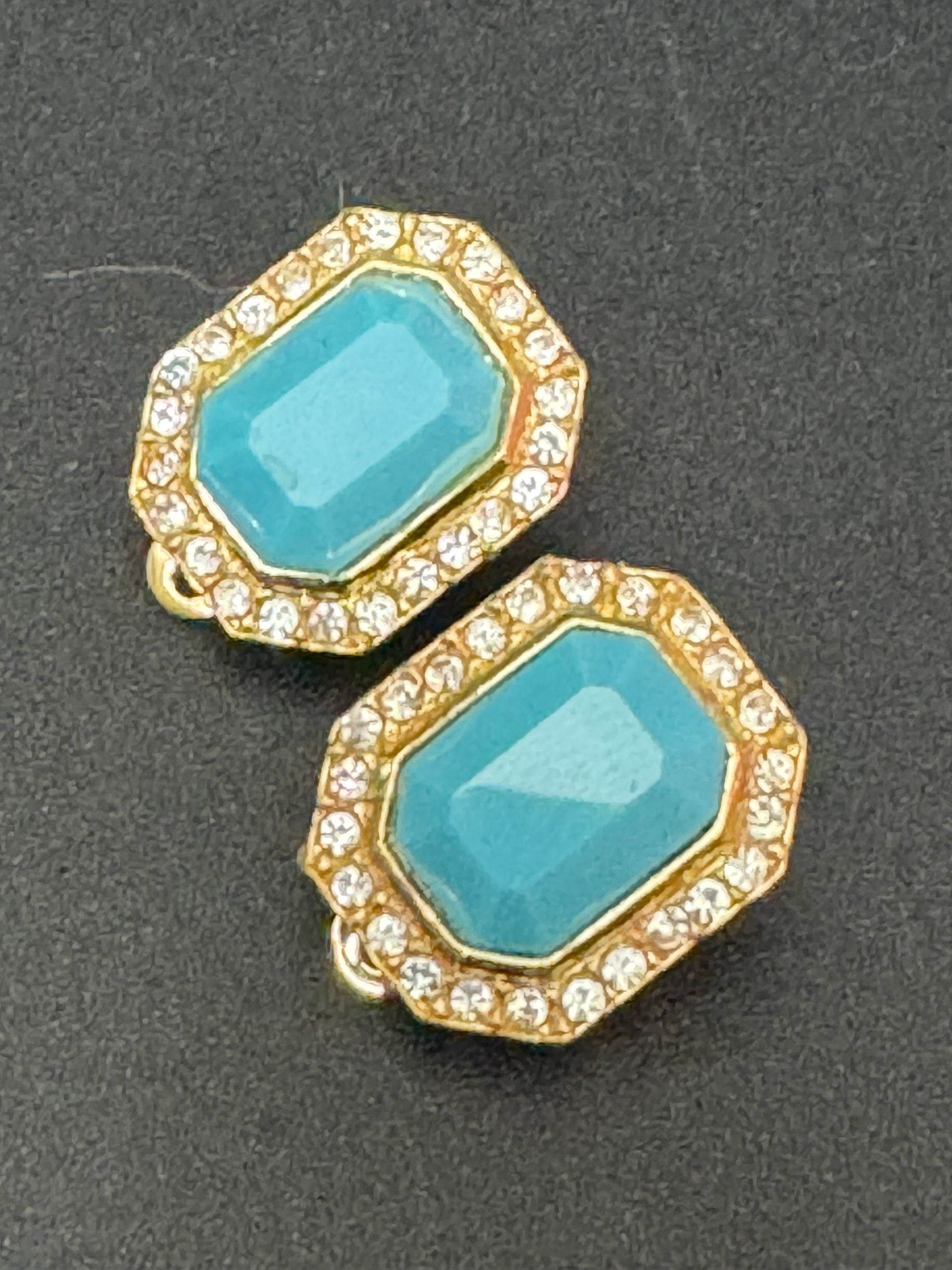 Vintage turquoise & clear genuine Swarovski crystal octagon detailing gold tone necklace and clip on earrings jewellery set