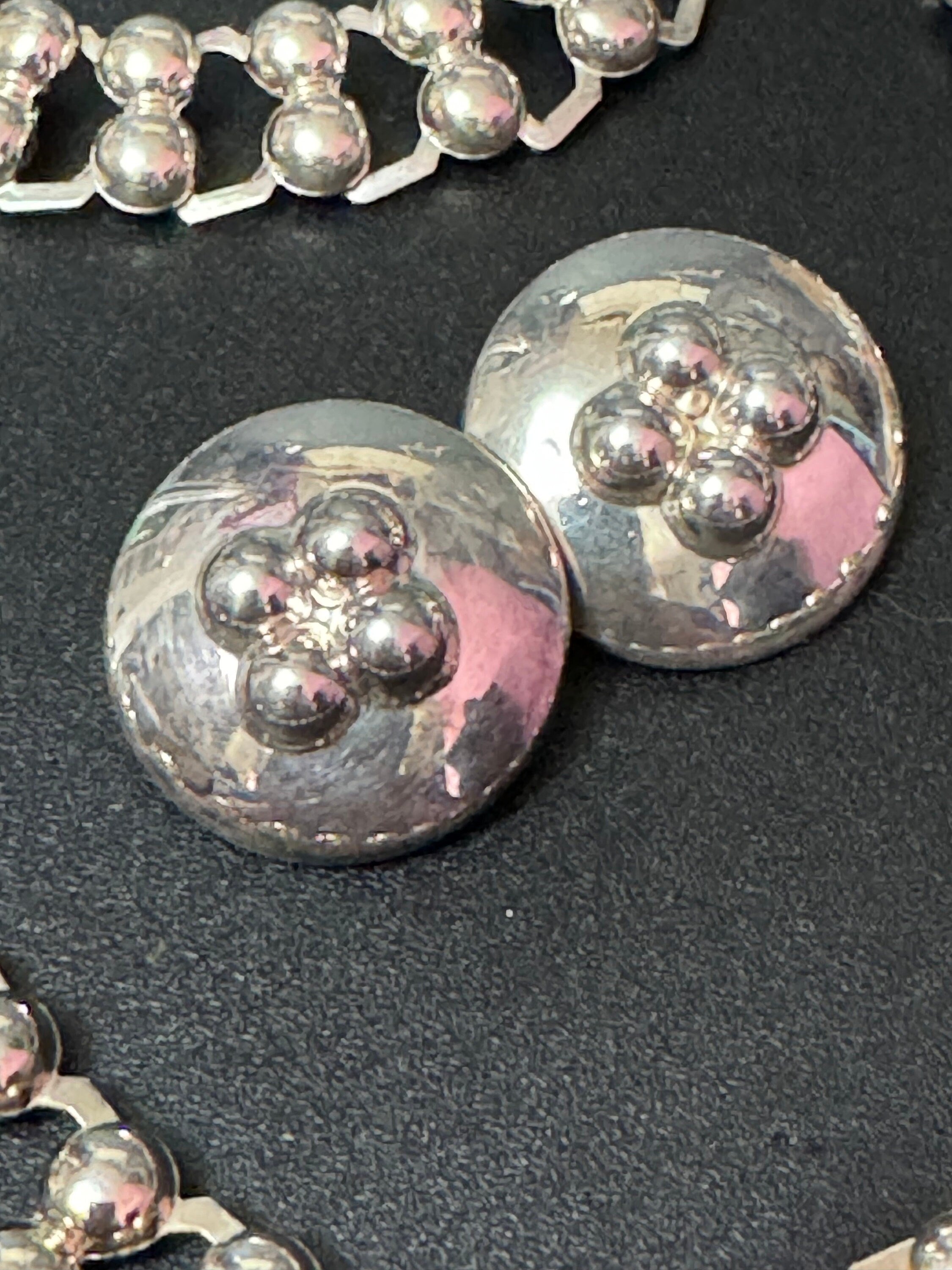 vintage modernist silver tone embossed ball design brutalist jewellery set choker necklace clip on earrings bracelet