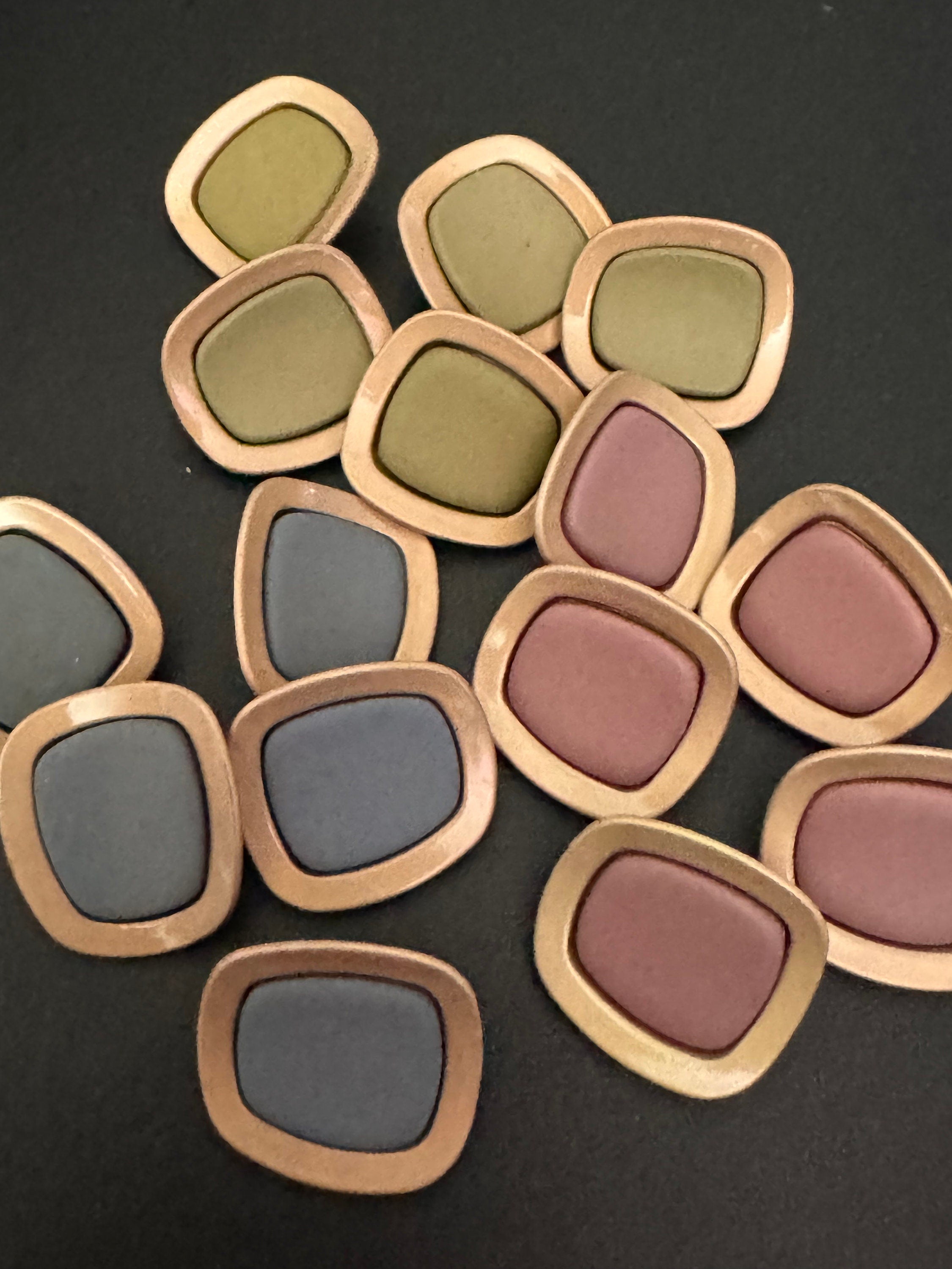 Matte Gold Metal Buttons: Irregular Square Design, Earth Tone Colors - 24mm, Pack of 5