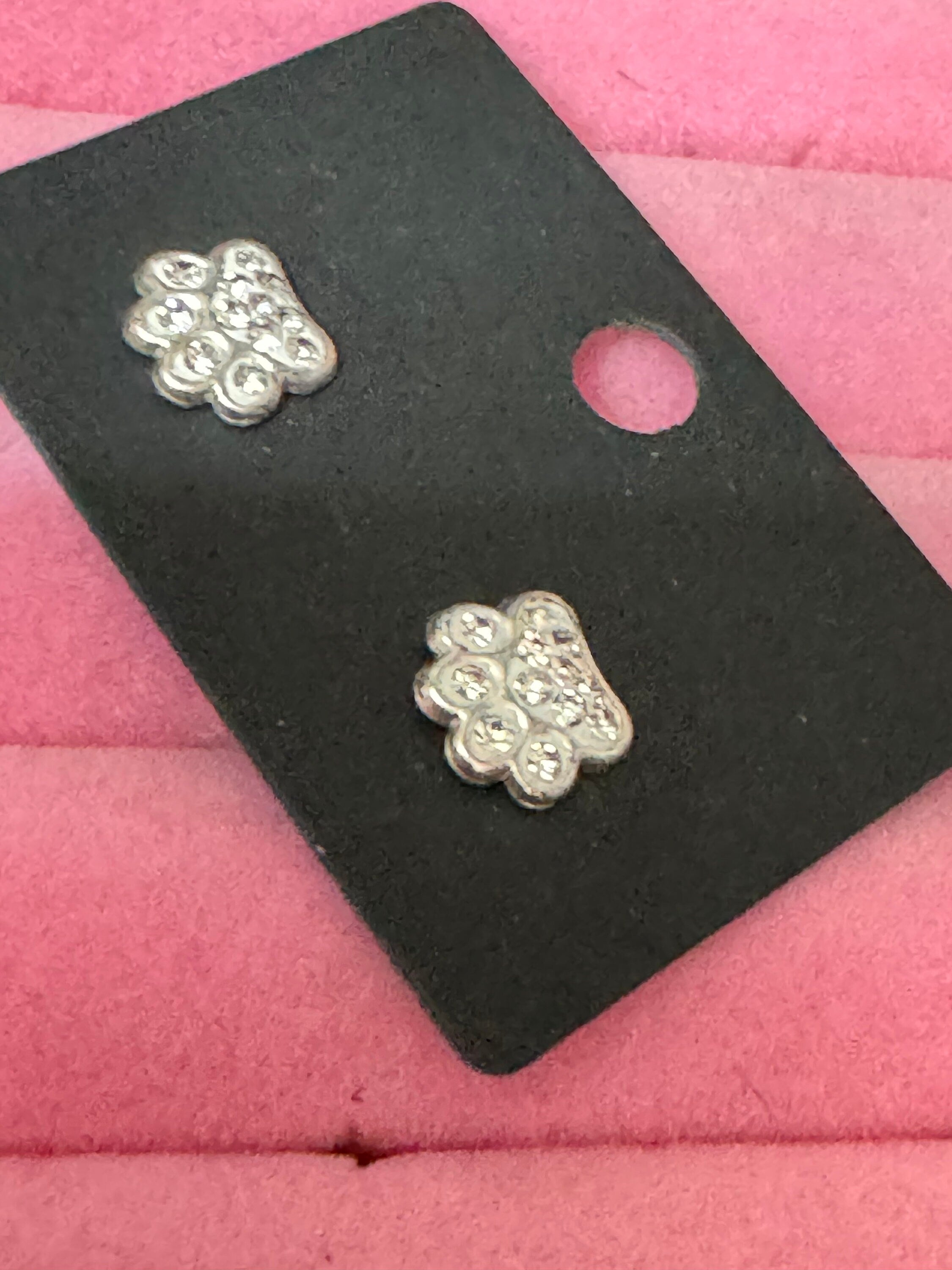 Novelty retro Vintage 925 Sterling silver clear diamanté small dog paw stud earrings pierced