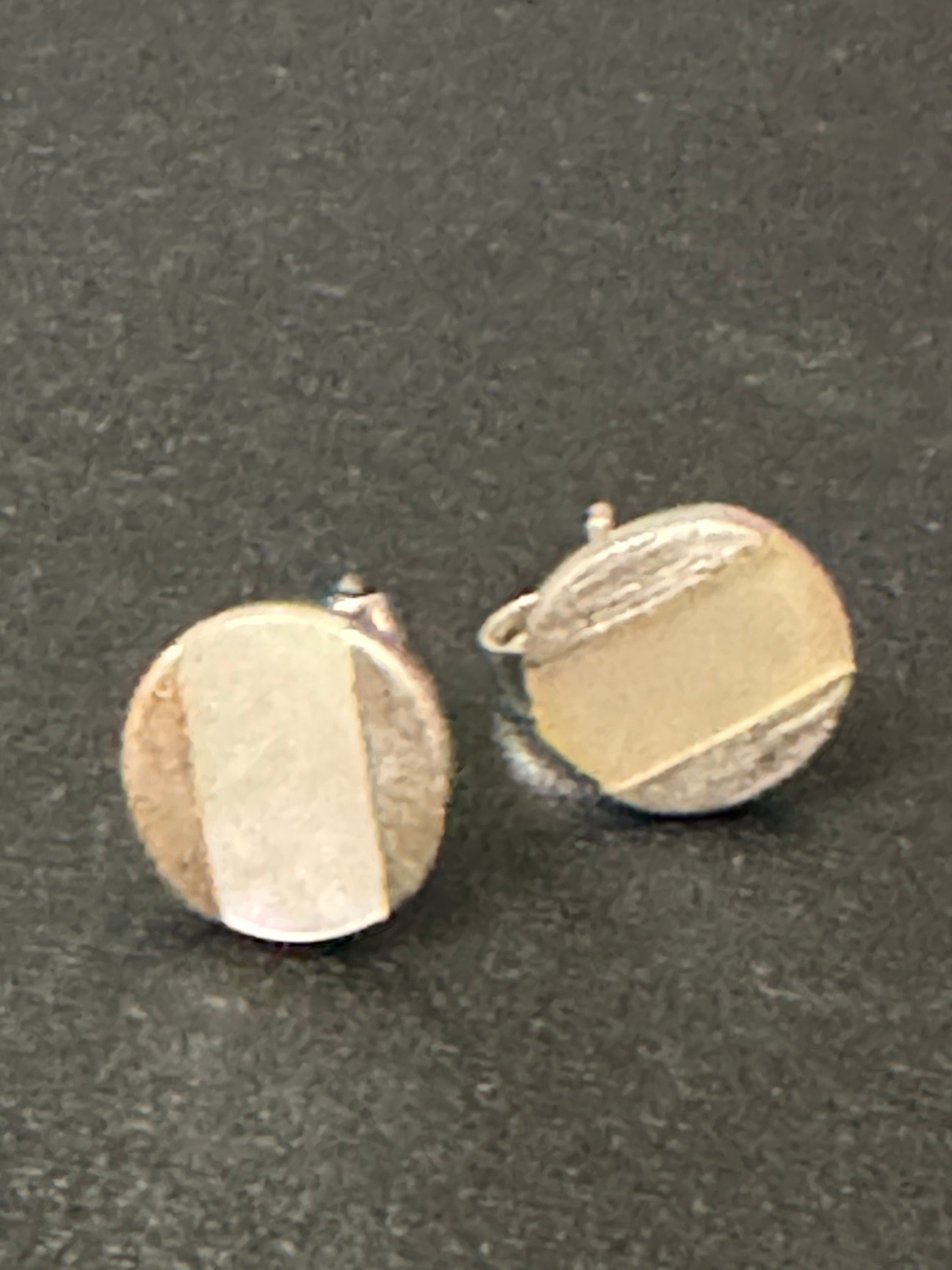 retro 925 Sterling silver small round pearl inlay disc stud earrings pierced