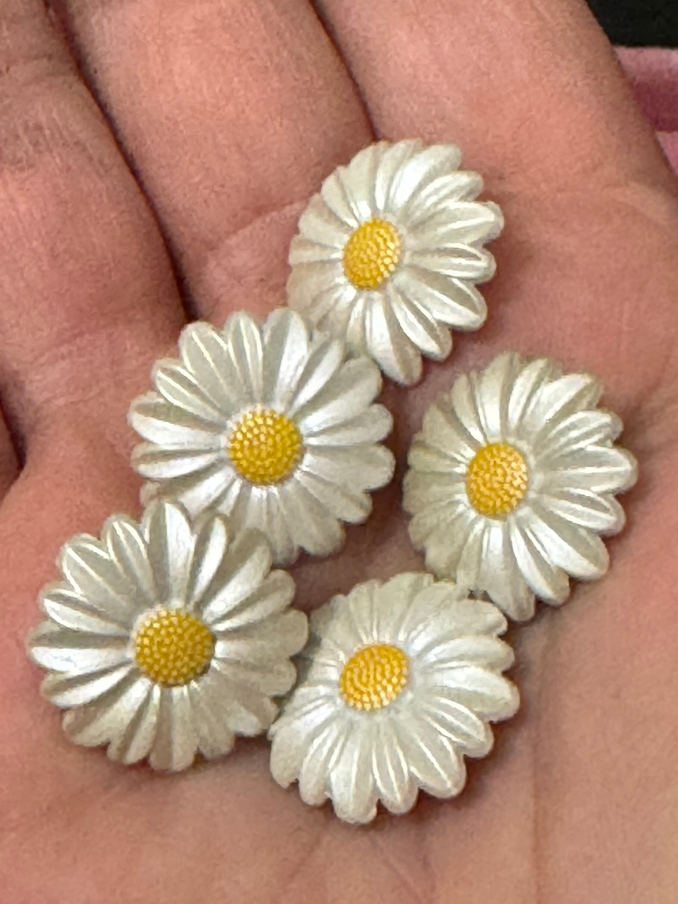 Daisy Buttons: 20mm White Pearl Enamel, Matte Silver Tone (Pack of 5)