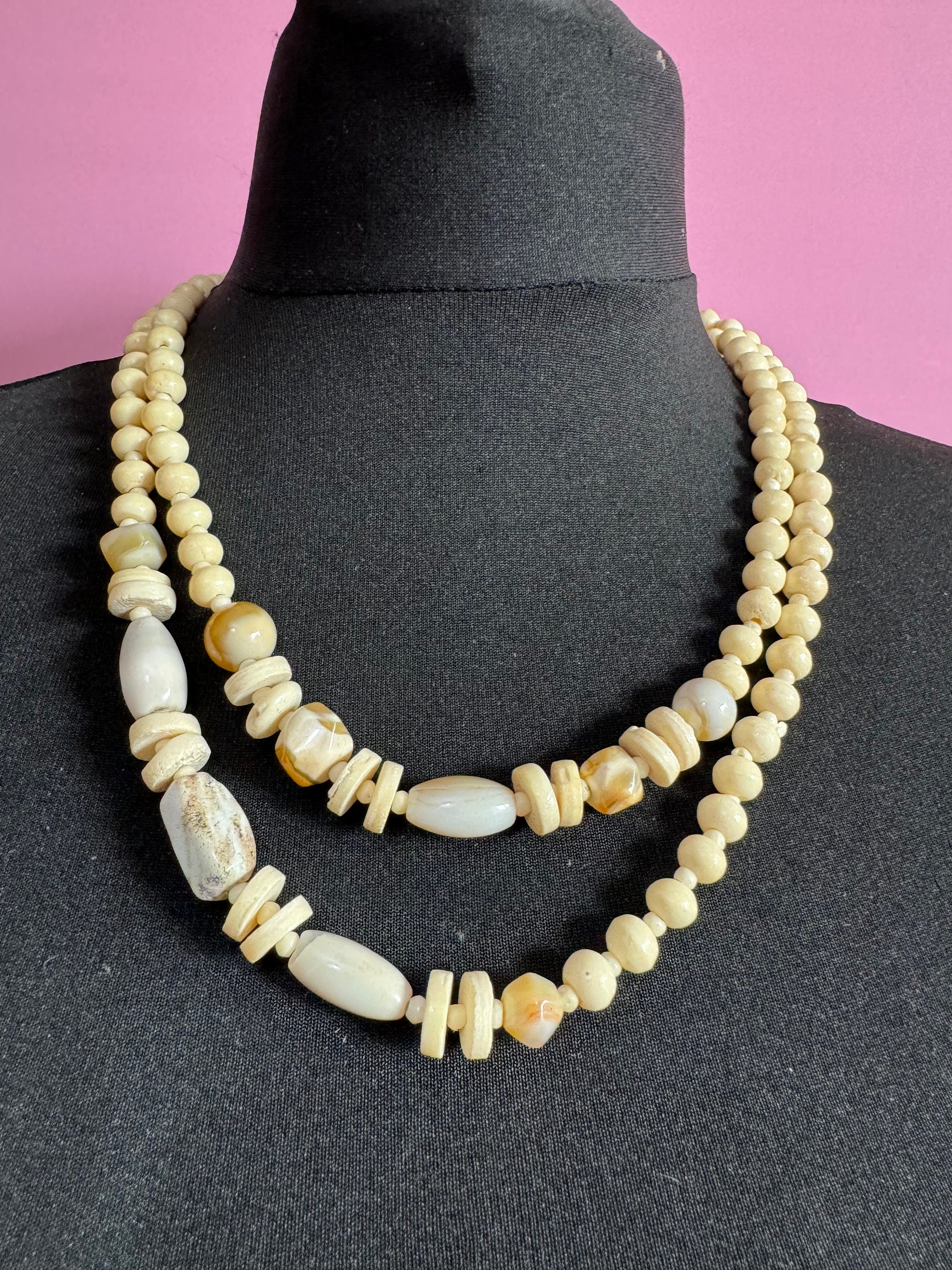 Vintage glass bead cream beige neutral off white long gemstone stone beaded necklace flapper long necklace 1970s 1980s 120cm