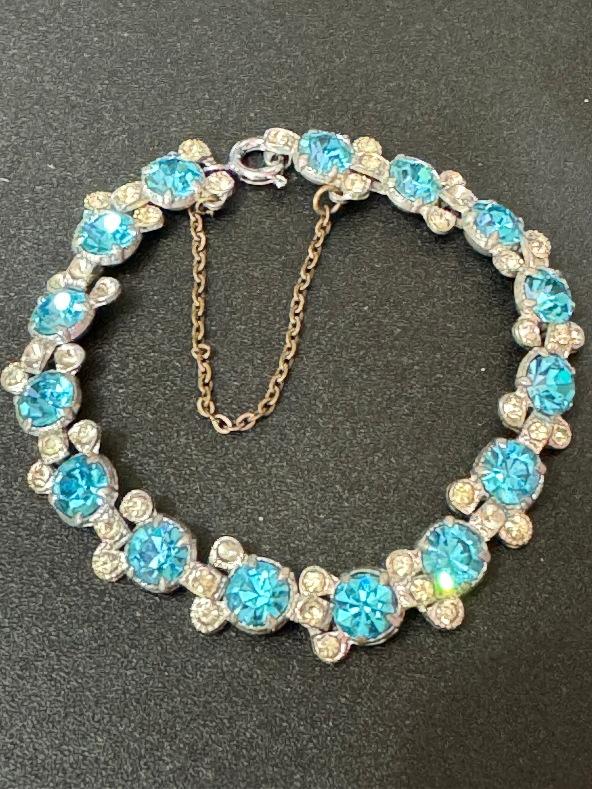Vintage Diamanté silver tone light sapphire blue glass rhinestone cocktail Bracelet 17.5cm