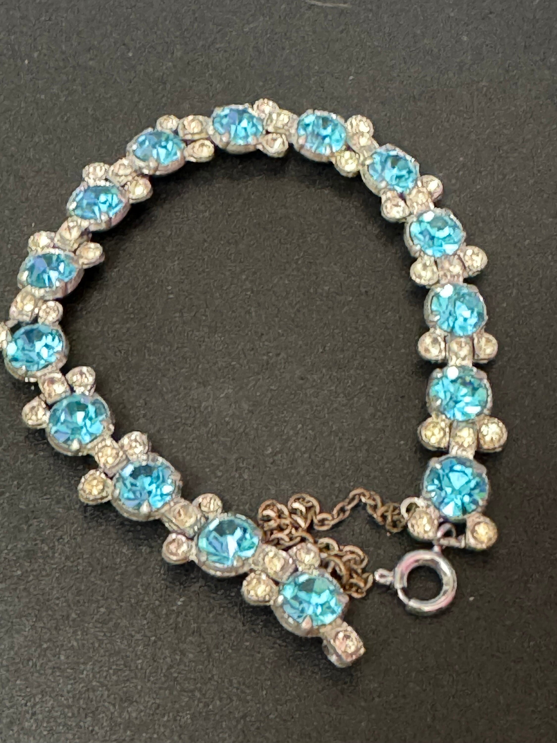 Vintage Diamanté silver tone light sapphire blue glass rhinestone cocktail Bracelet 17.5cm