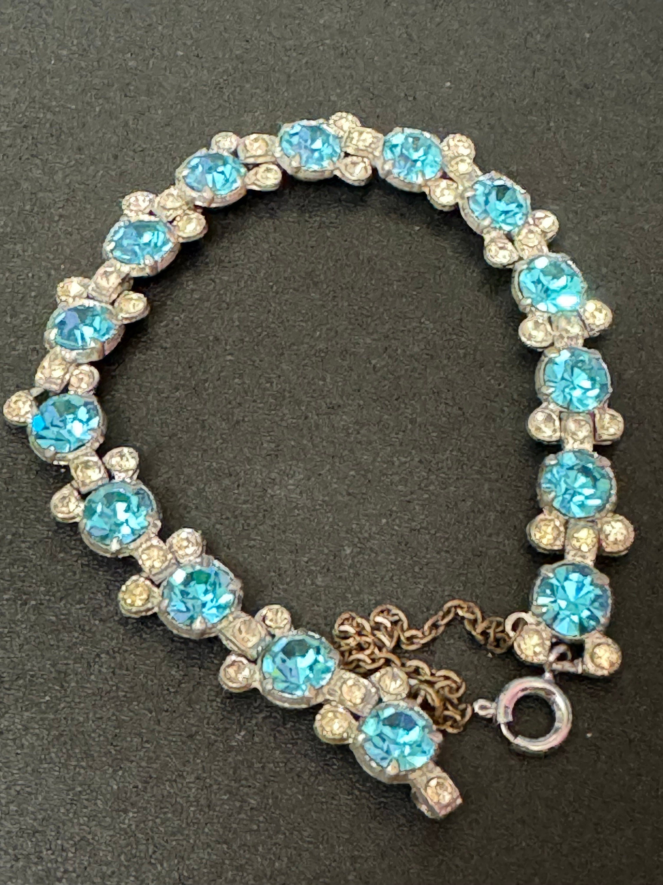 Vintage Diamanté silver tone light sapphire blue glass rhinestone cocktail Bracelet 17.5cm