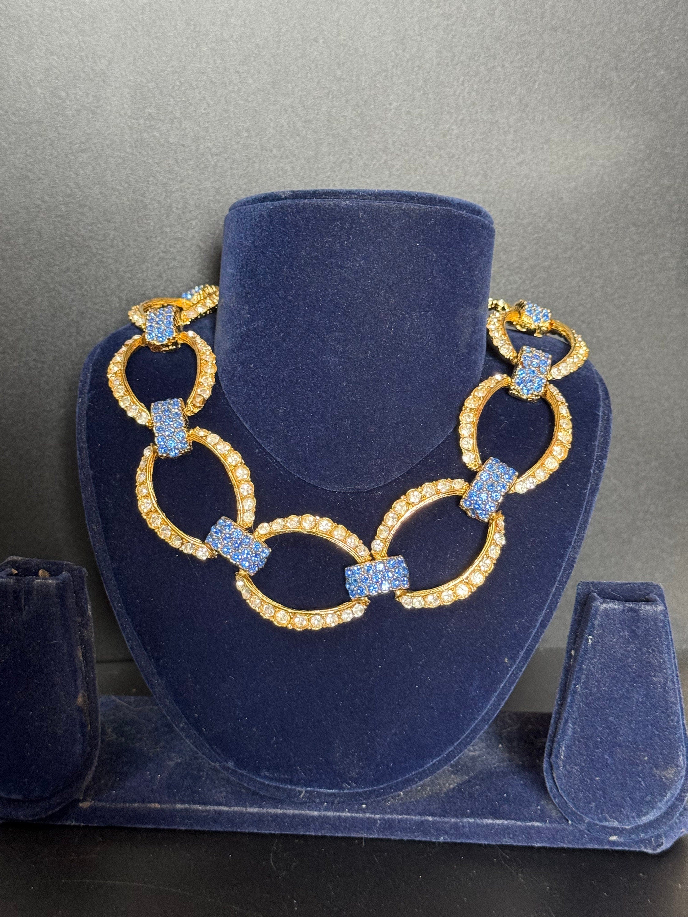 Vintage Sapphire Blue Diamanté Choker: Gold Tone Cable Link Necklace