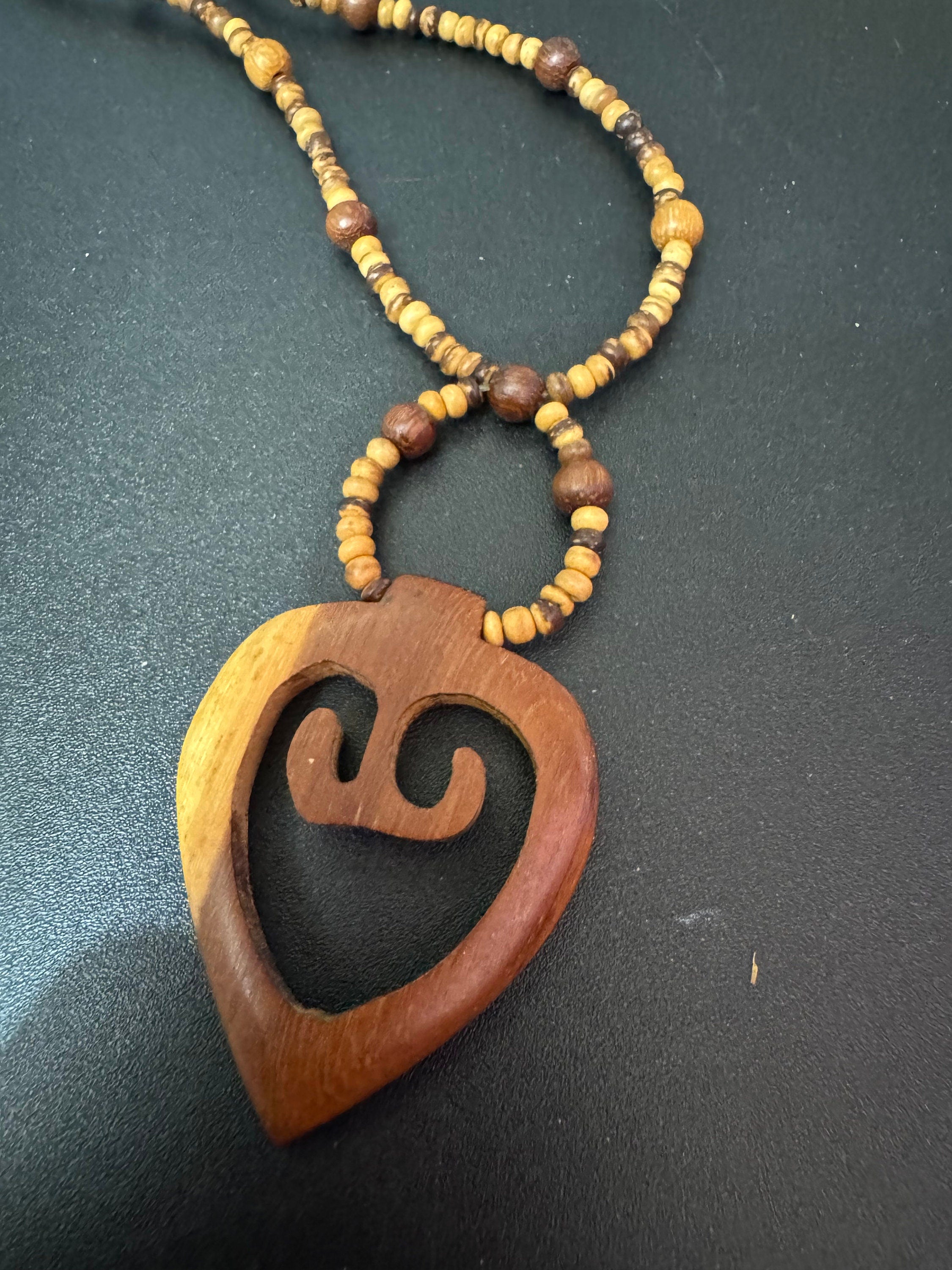 vintage dark brown wooden beaded carved pendant necklace boho festival jewellery