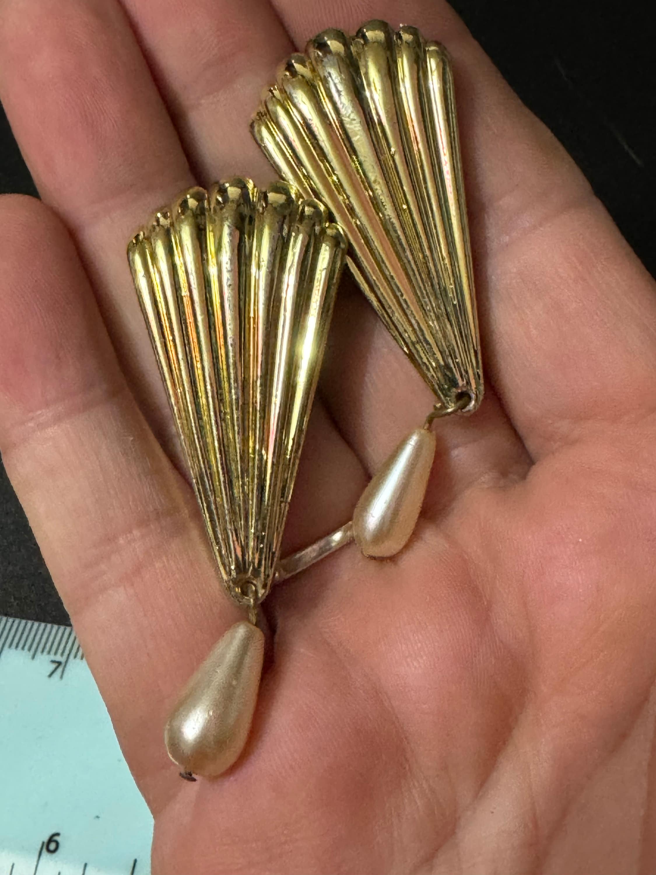 Vintage Art Deco Gold Tone Faux Pearl Drop Earrings