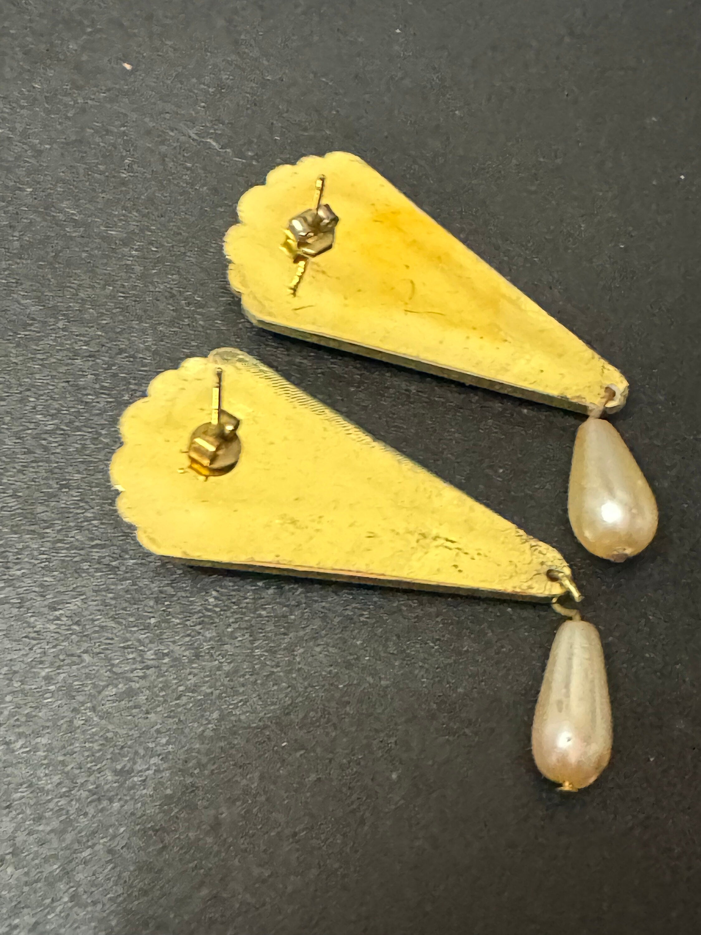 Vintage Art Deco Gold Tone Faux Pearl Drop Earrings