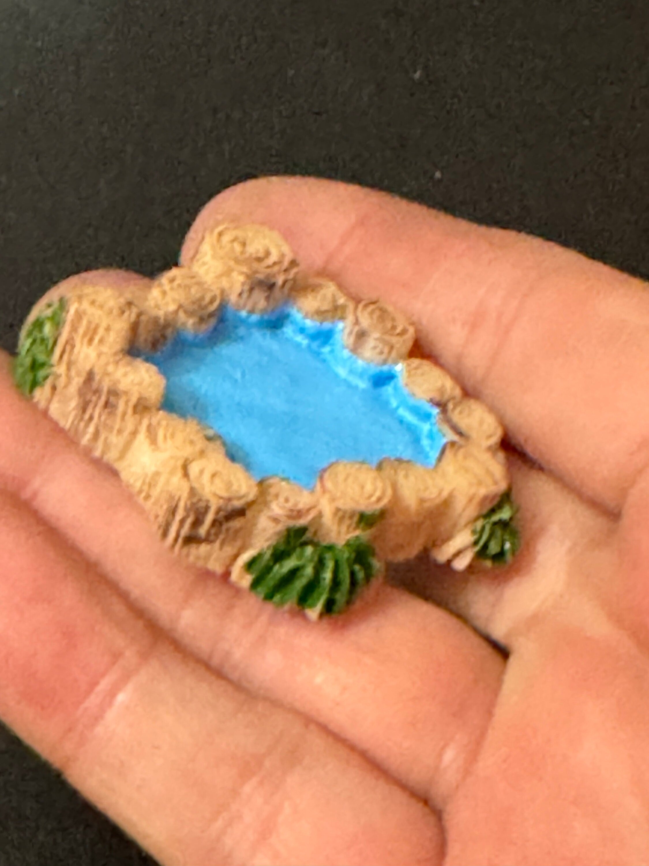 Miniature Resin brown woodland pond wishing pool cake topper scenery dolls house decoration fairy garden