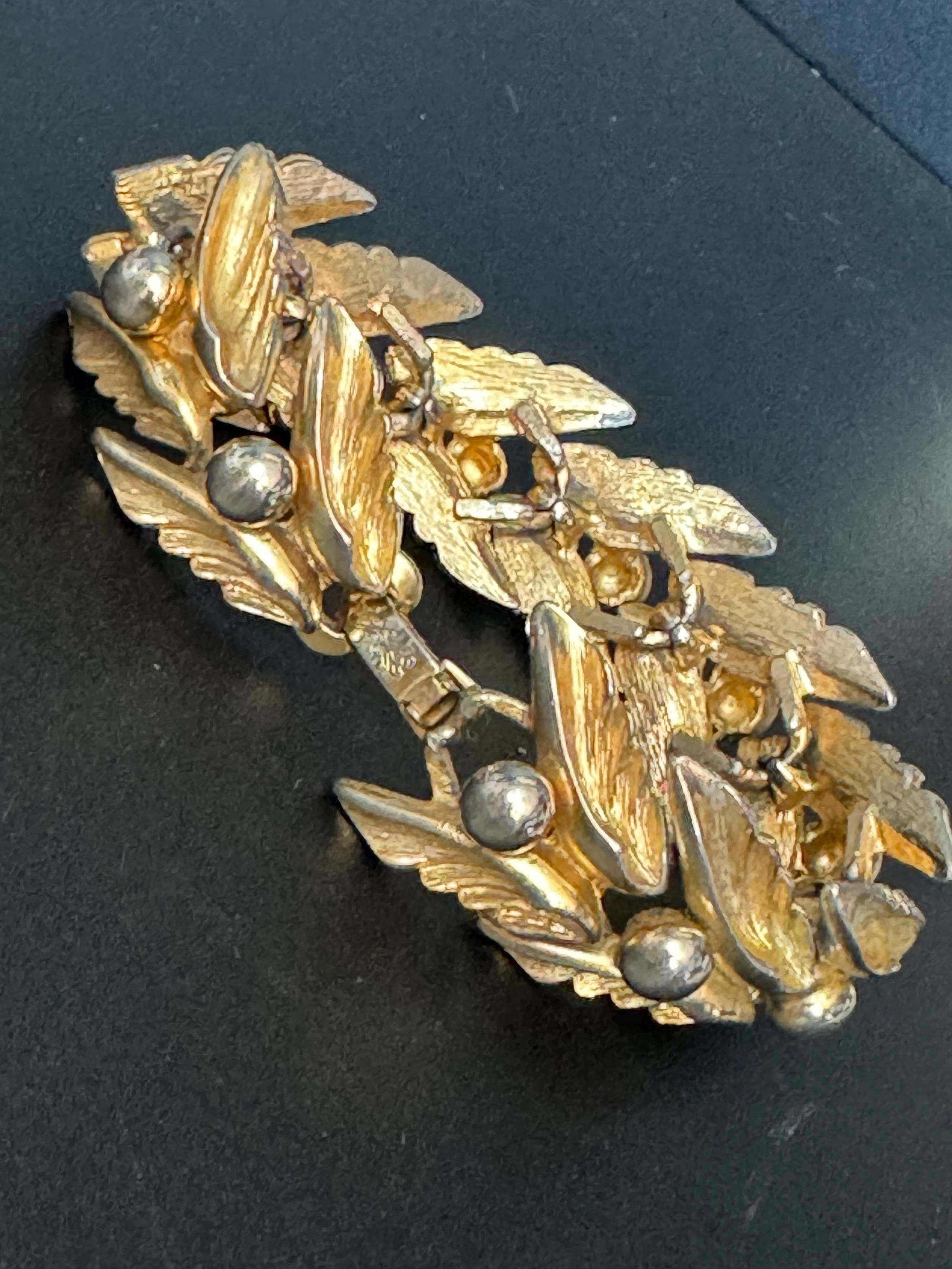 Vintage gold tone mid century textured ball and leaf design panel link wide bracelet