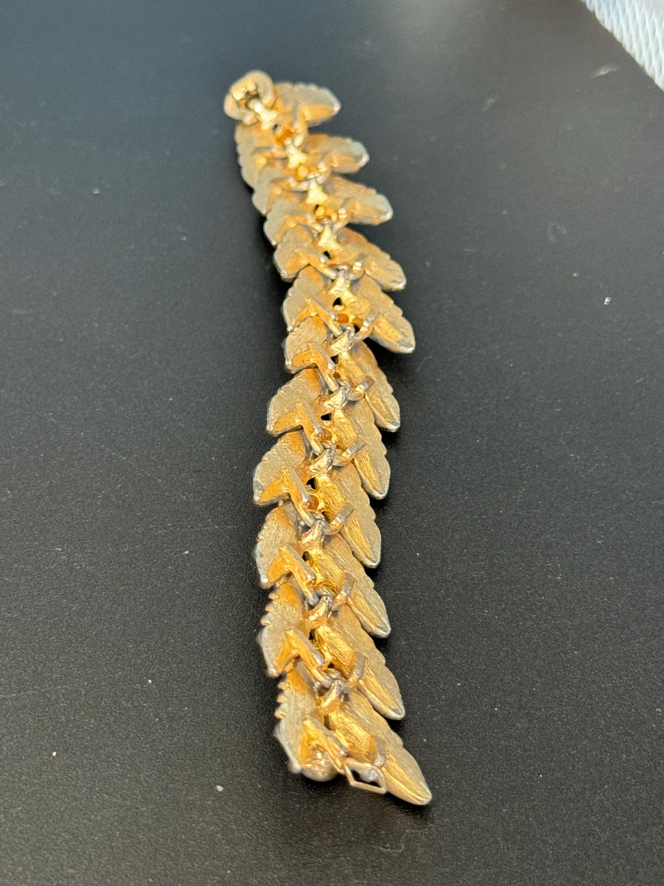 Vintage gold tone mid century textured ball and leaf design panel link wide bracelet
