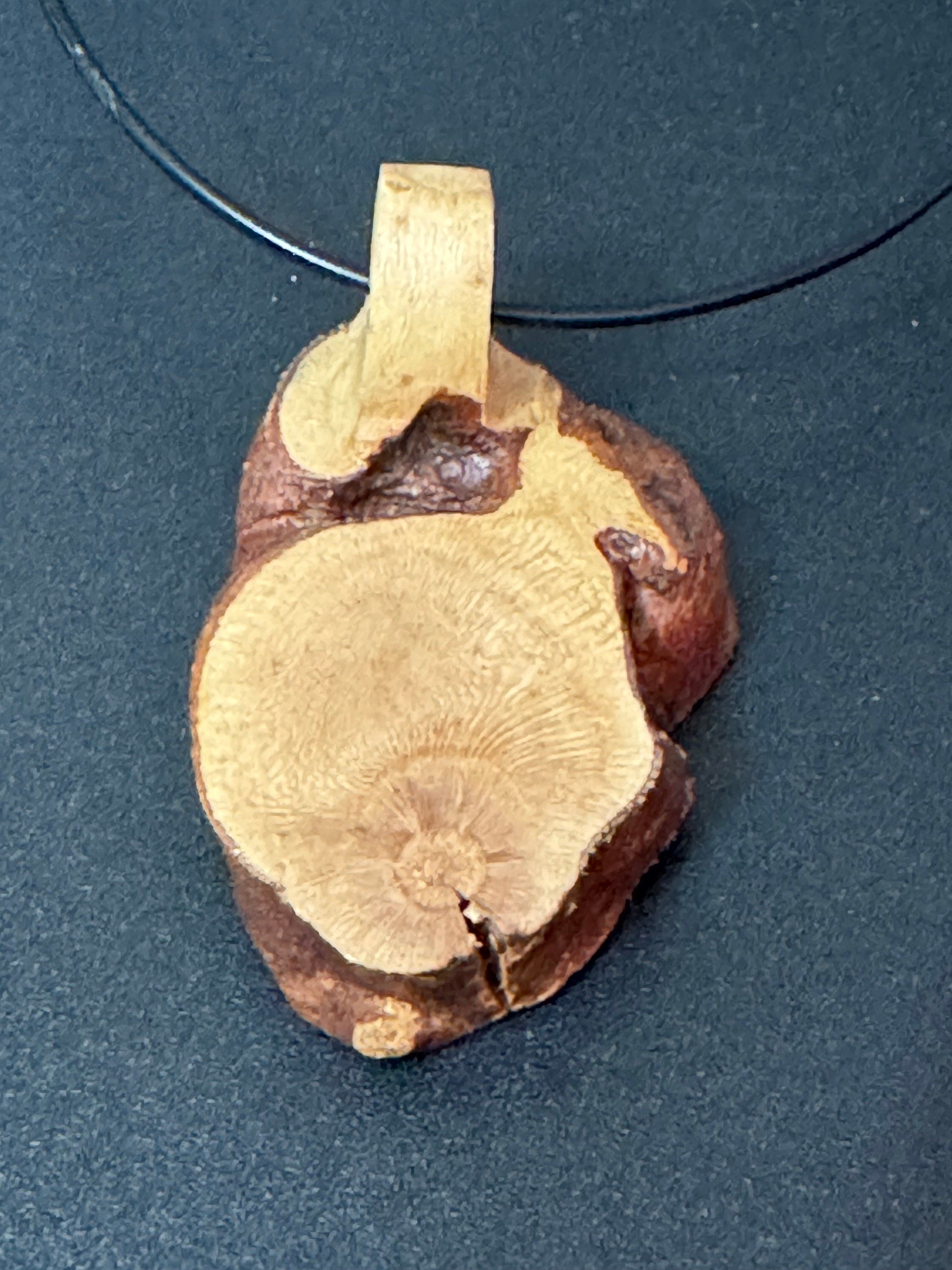 vintage dark brown wooden beaded carved rose pendant necklace boho festival jewellery