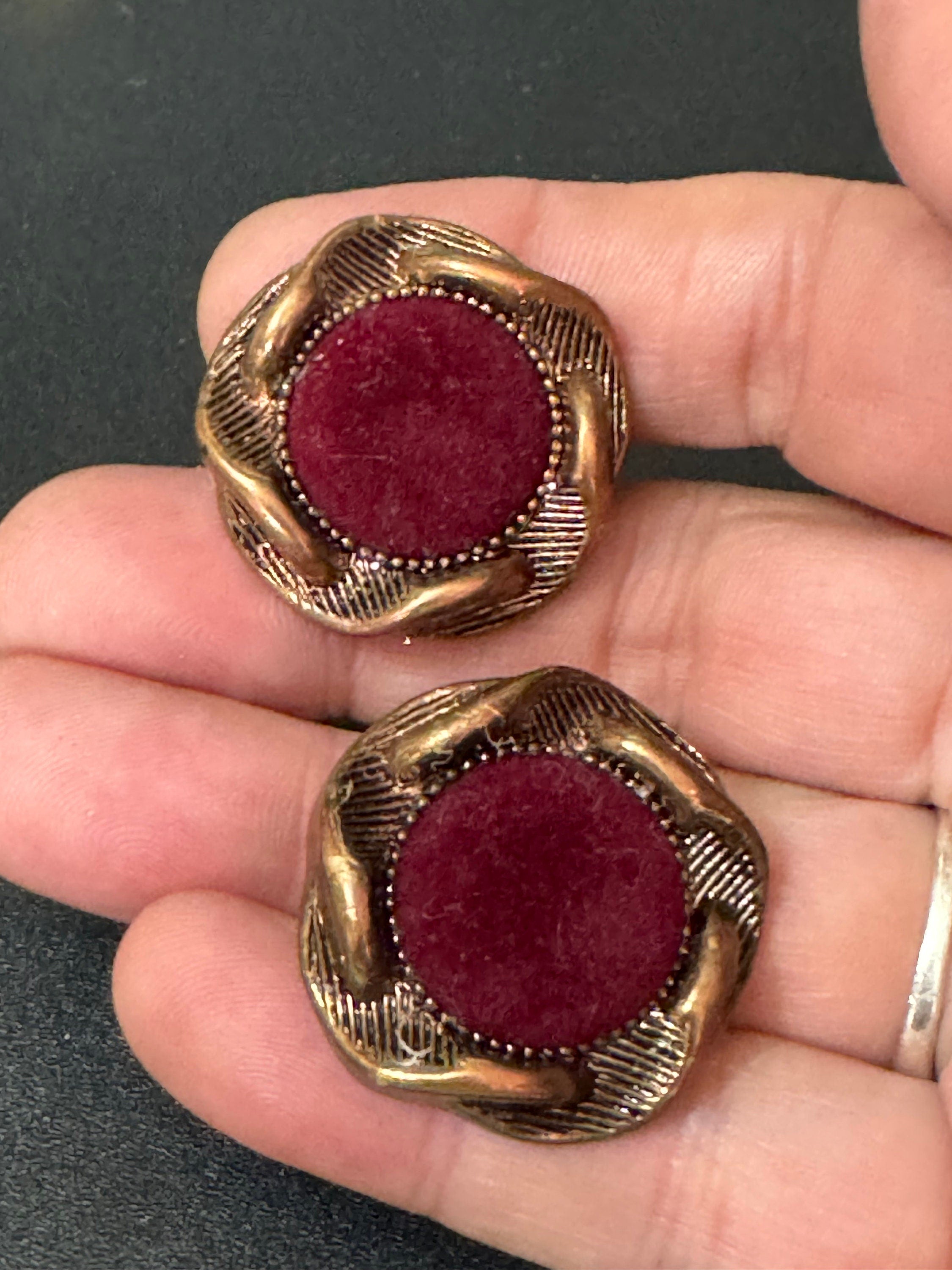 Oversized vintage dark red maroon velvet low domed plastic button Clip On Earrings copper tone lightweight 2.5cm
