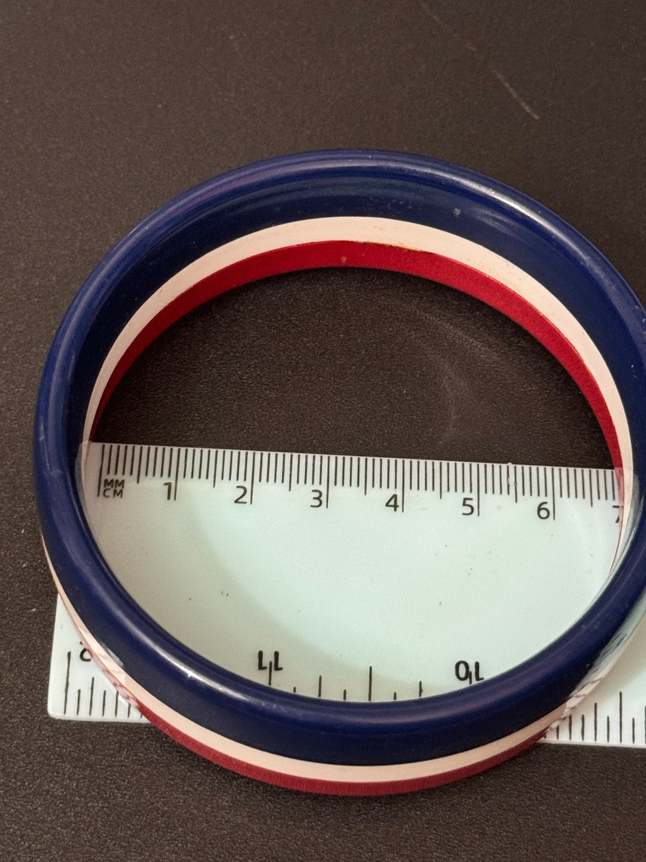 Vintage red white and blue 3cm wide plastic bangle UK USA France patriotic