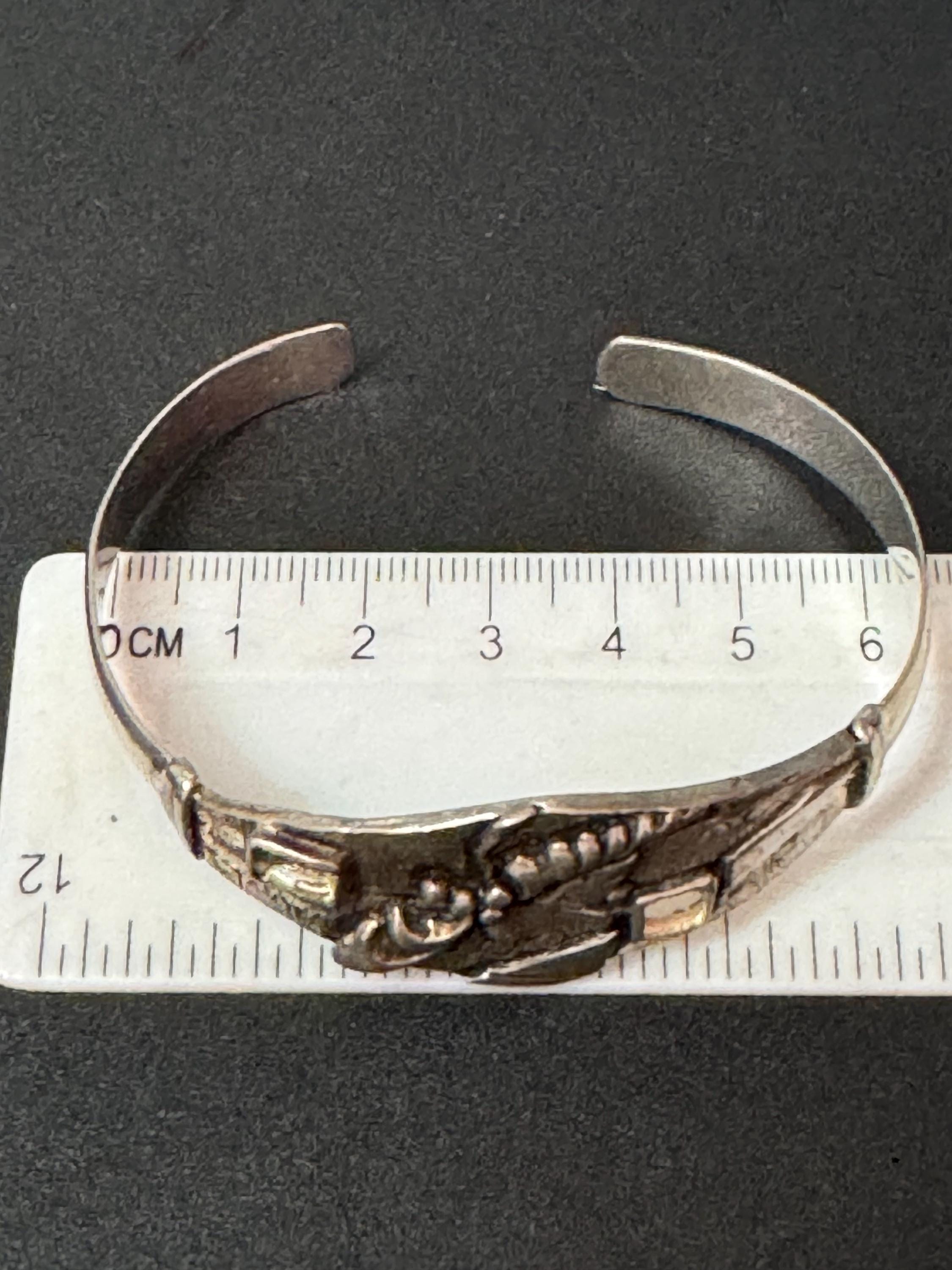 Vintage stamped 925 sterling silver wide Cuff Bangle Bracelet 19.58grams modernist abstract design