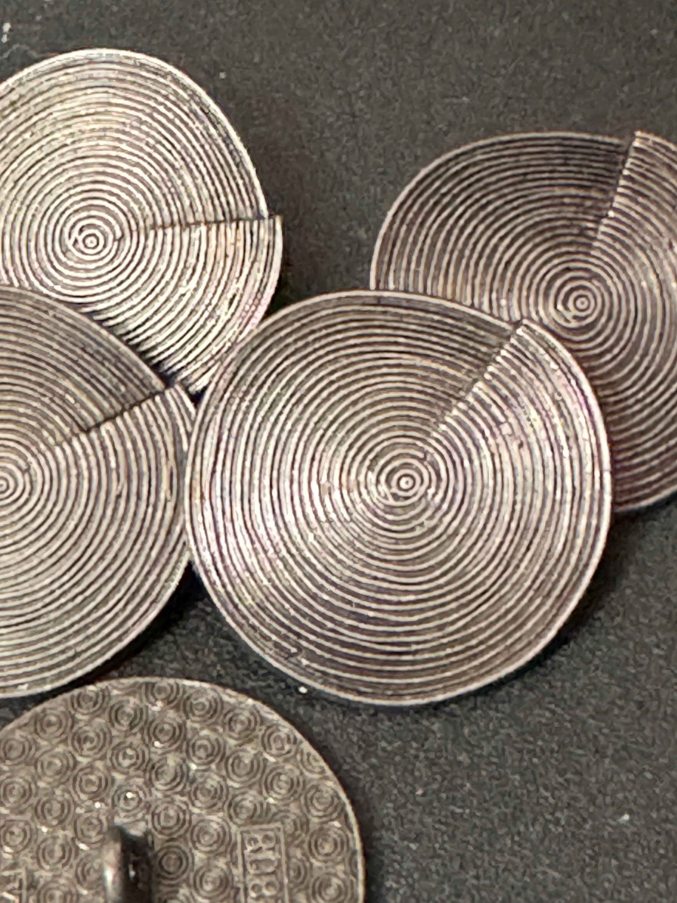 5 pack x 25mm antiqued metal dark silver tone round swirl coat buttons metal