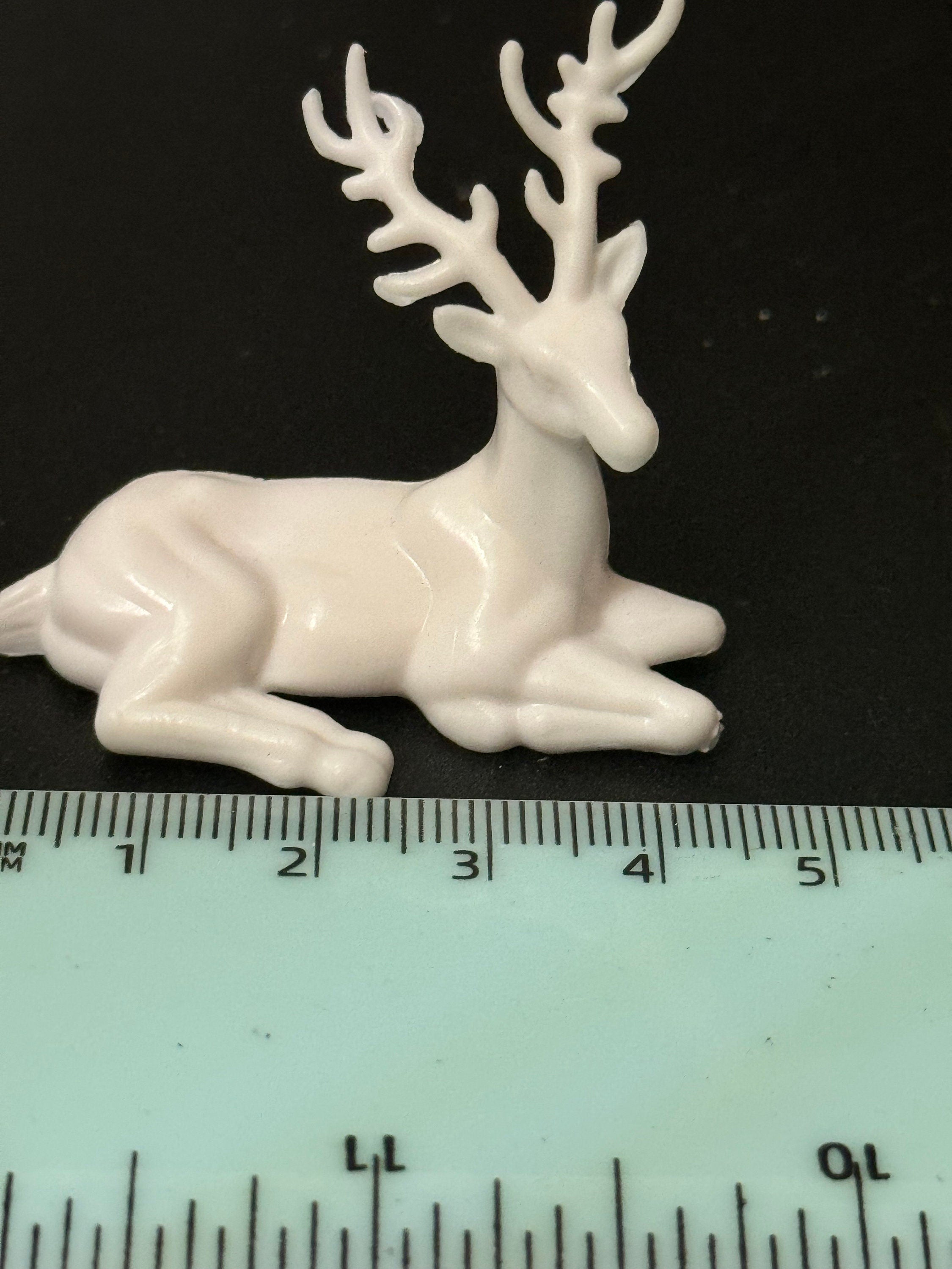 White Reindeer Cake Topper: Plastic Stag, Winter Woodland Decoration (4.5cm)