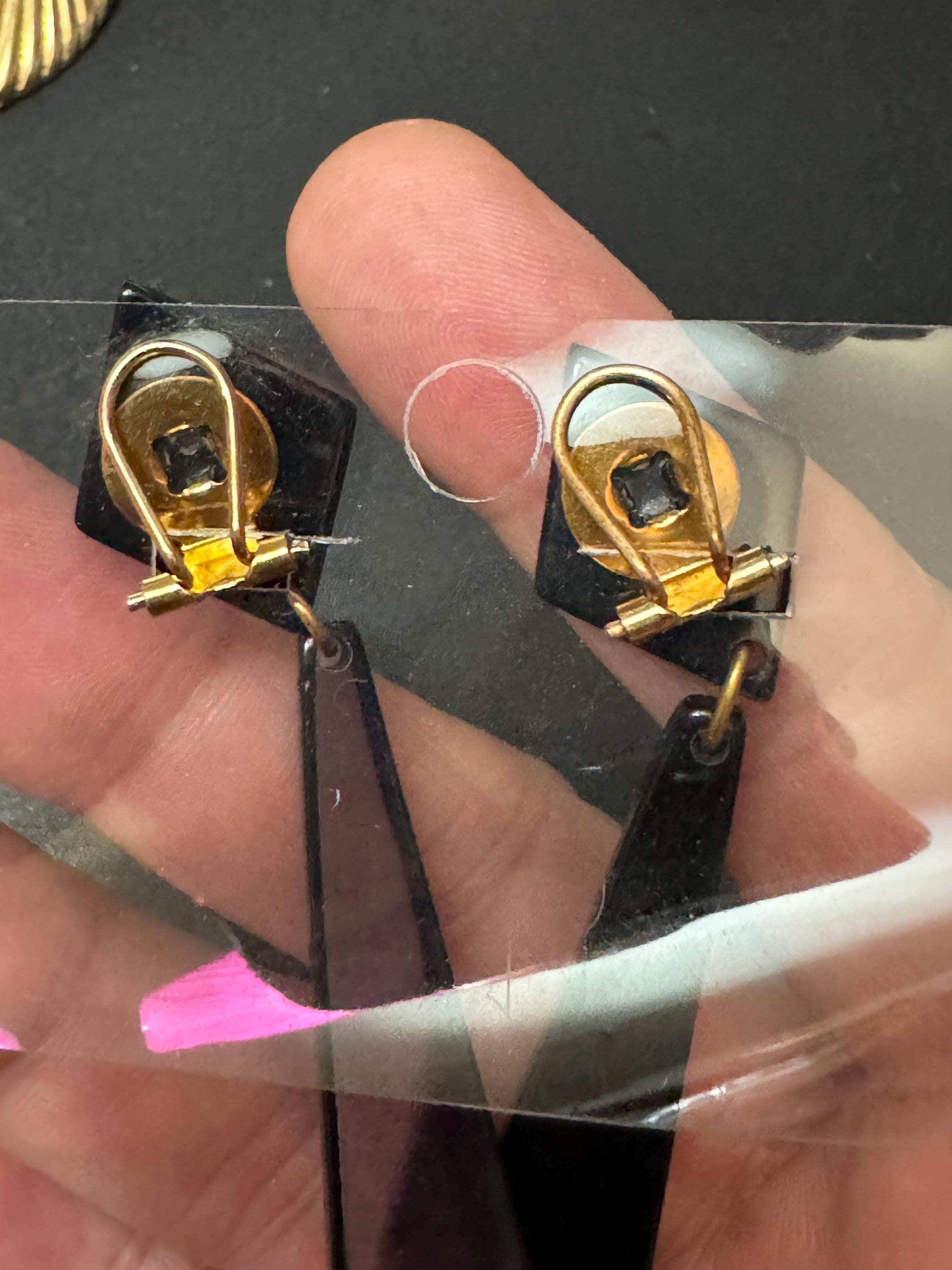 1960s French Black Plastic teardrop Clip On Earrings: Dangle