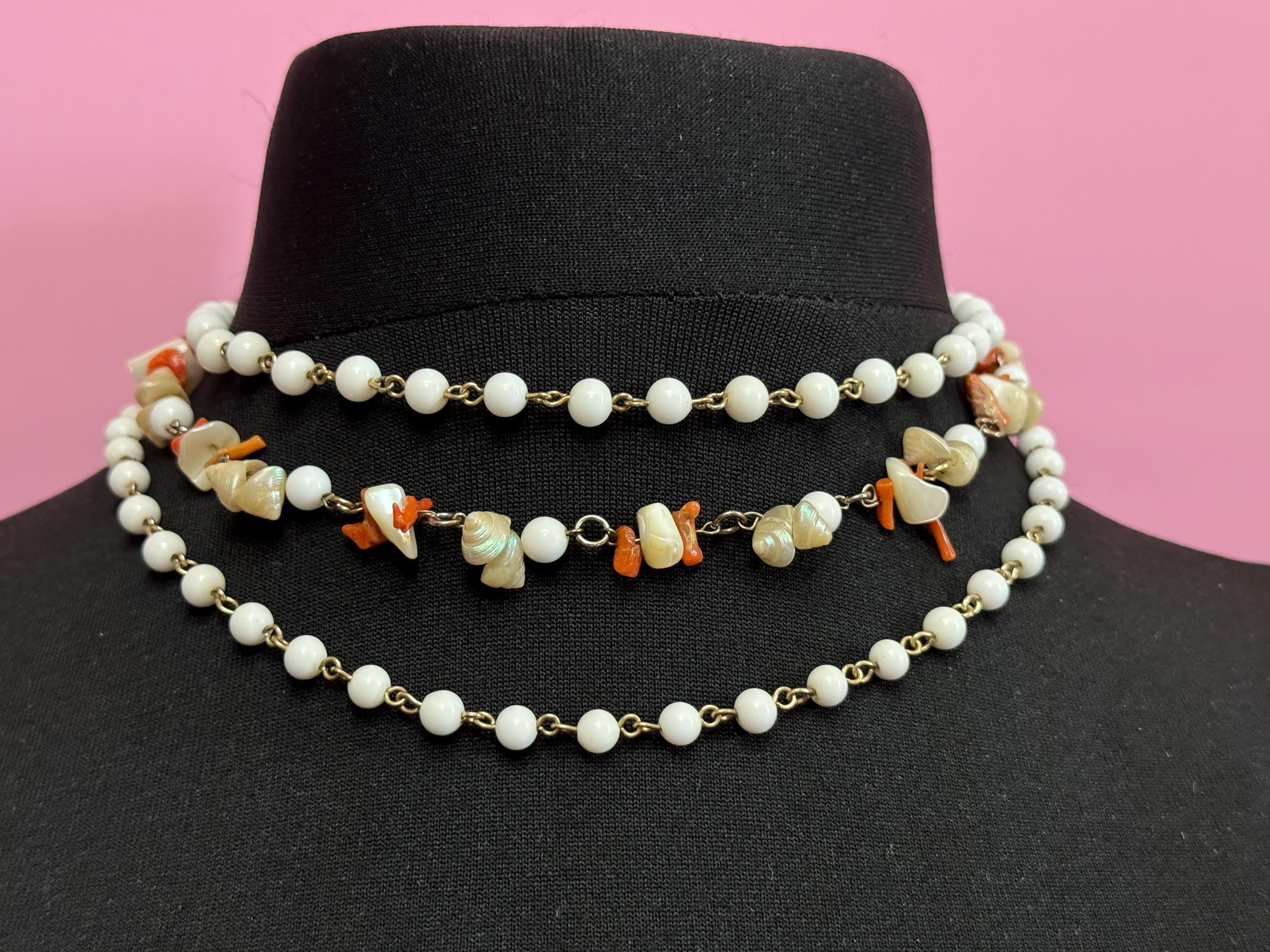 Signed ART Arthur Pepper Vintage white glass bead natural coral and shell seashell beaded necklace to 41cm