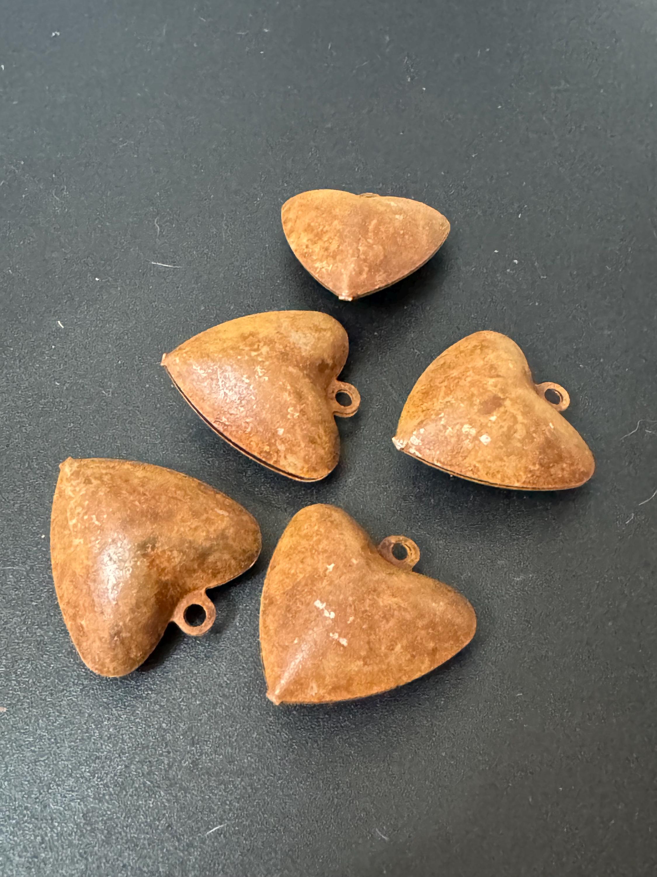 5 x Rusty puffy metal love heart rusted bells craft jingle bells for Christmas rustic craft