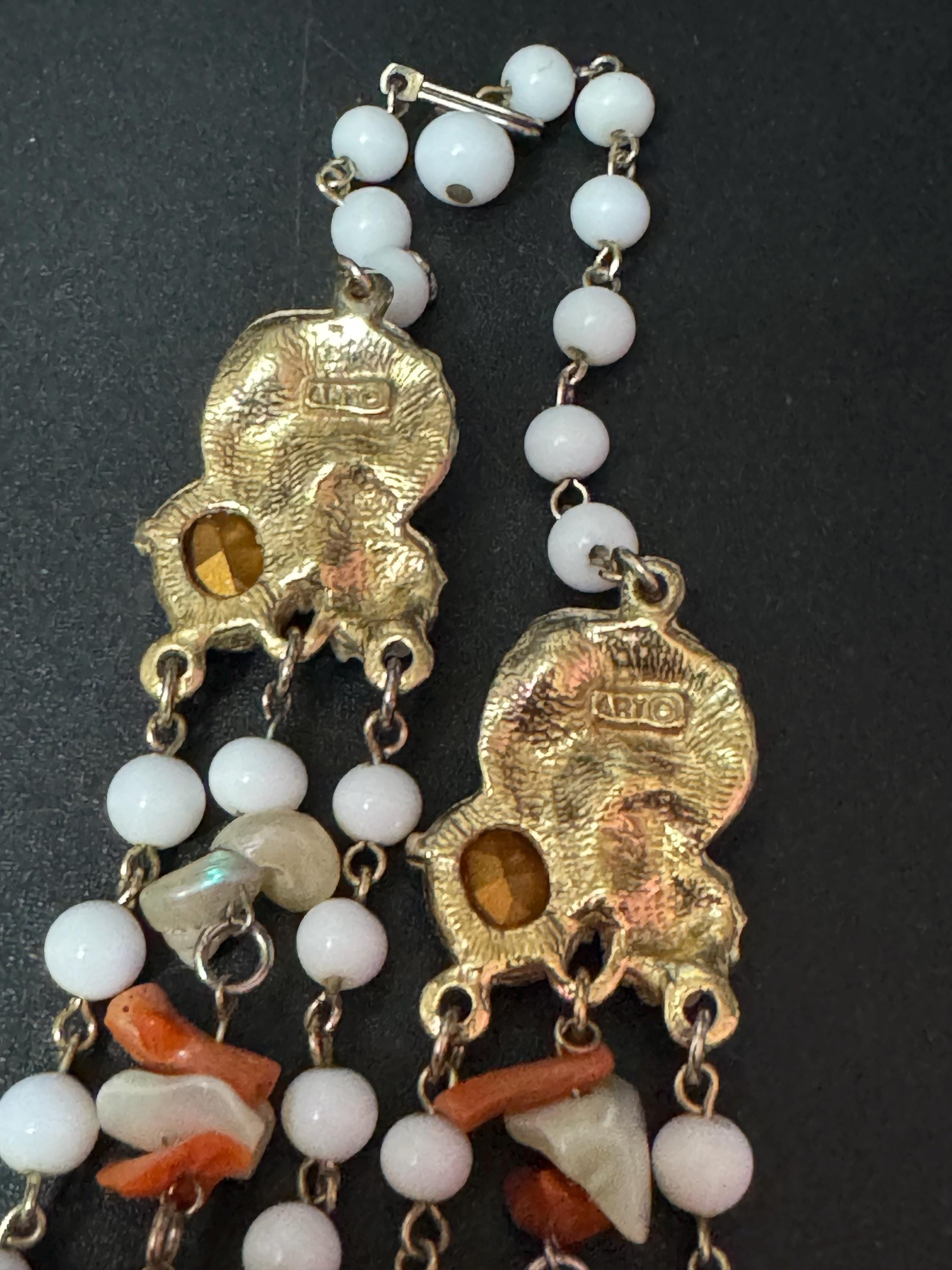 Signed ART Arthur Pepper Vintage white glass bead natural coral and shell seashell beaded necklace to 41cm