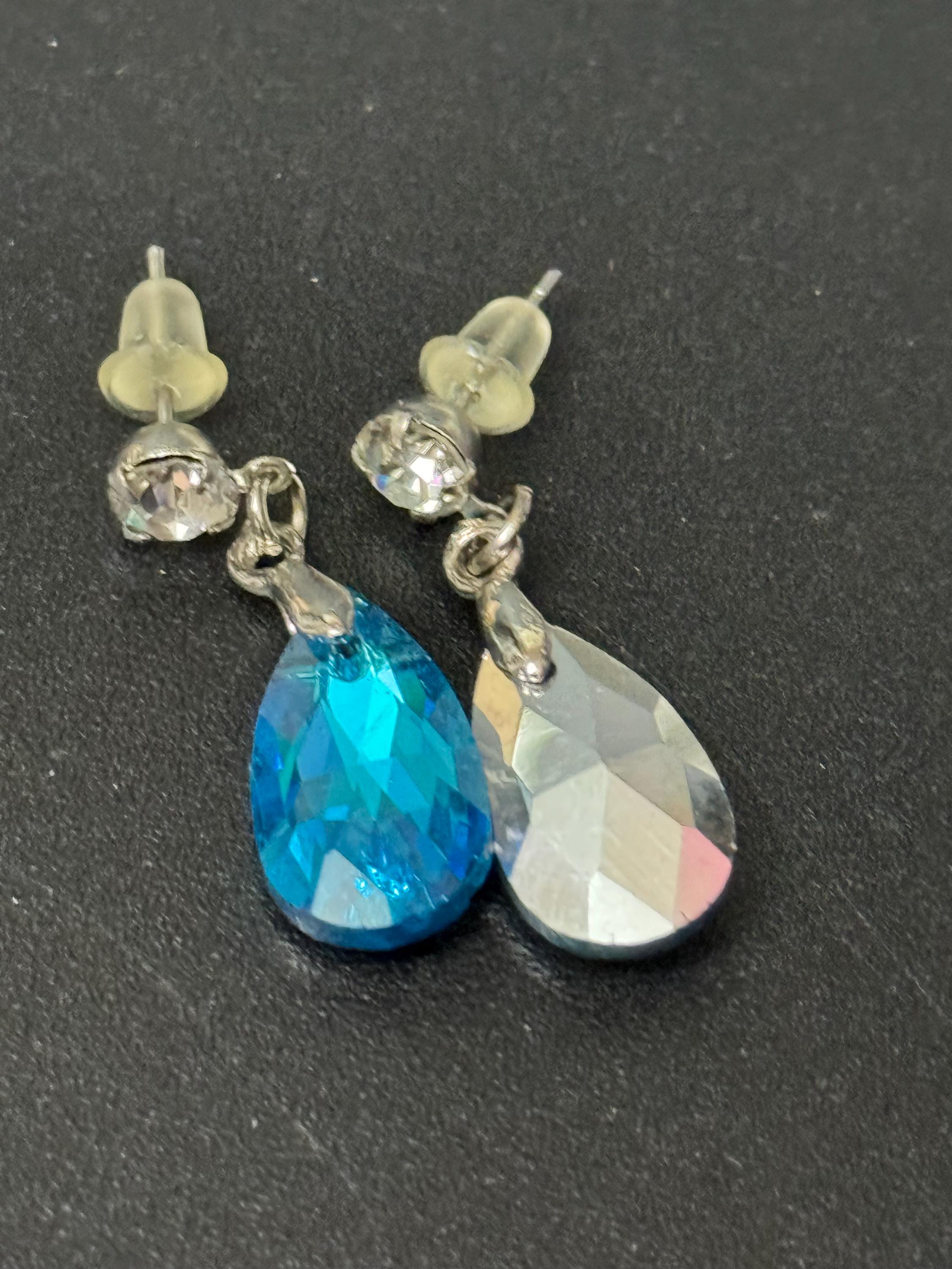 Teal Crystal Teardrop Earrings: Retro Diamanté Stainless Steel