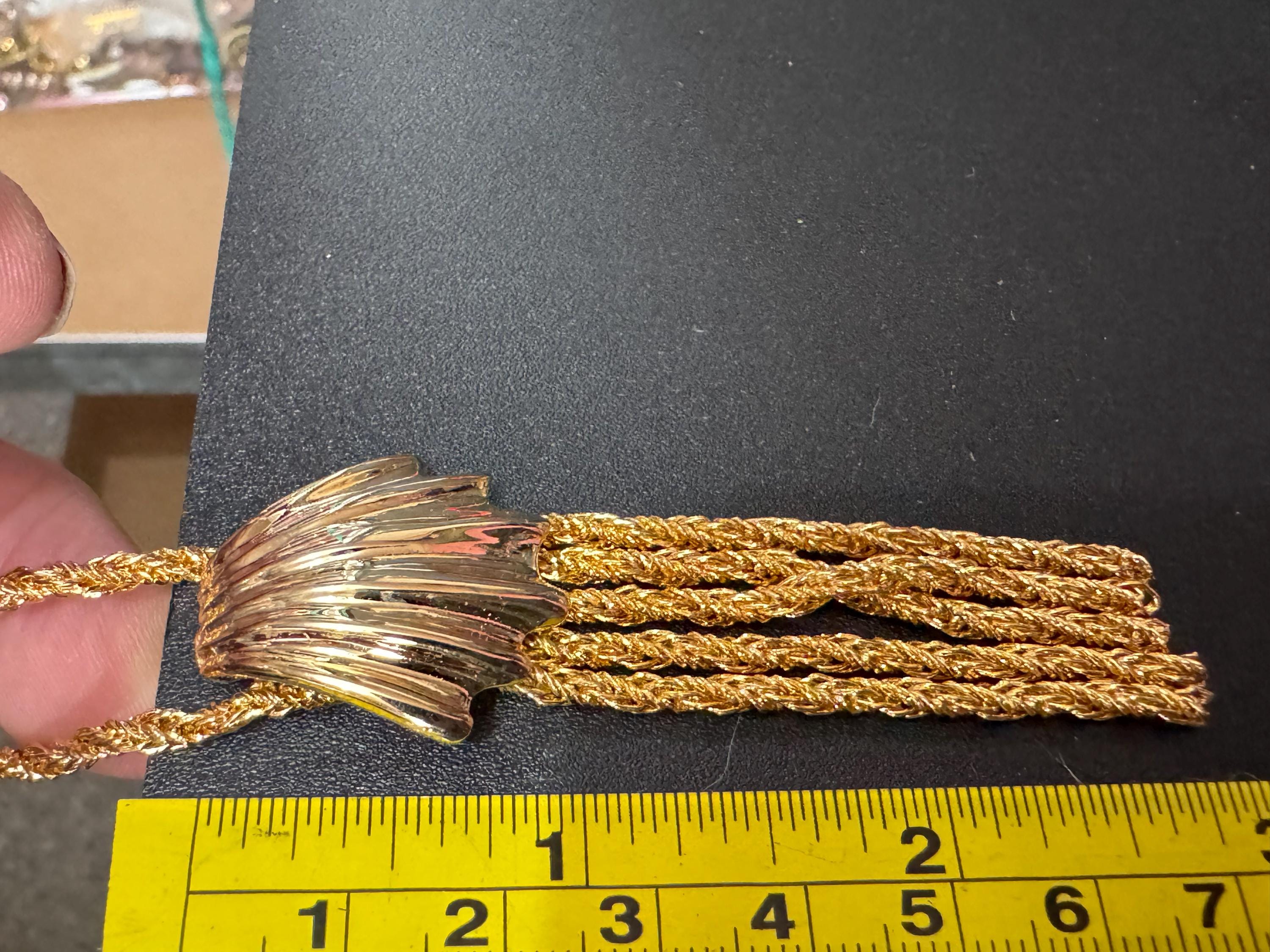 true Vintage gold plated rope chain lariat negligee long drop tassel necklace old shop stock