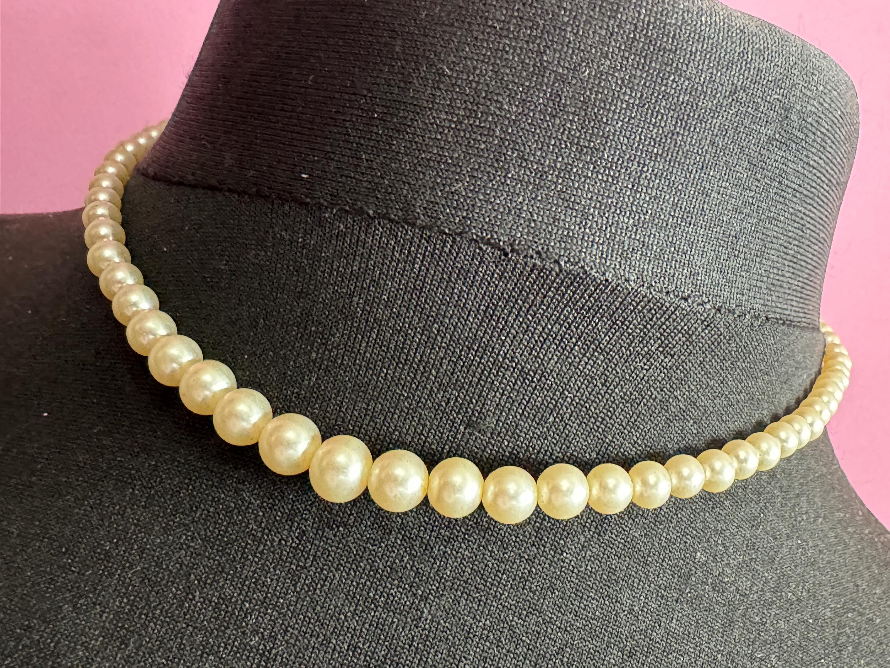 Signed pompadour Vintage short cream glass graduated pearl necklace silver tone diamanté clasp 41cm