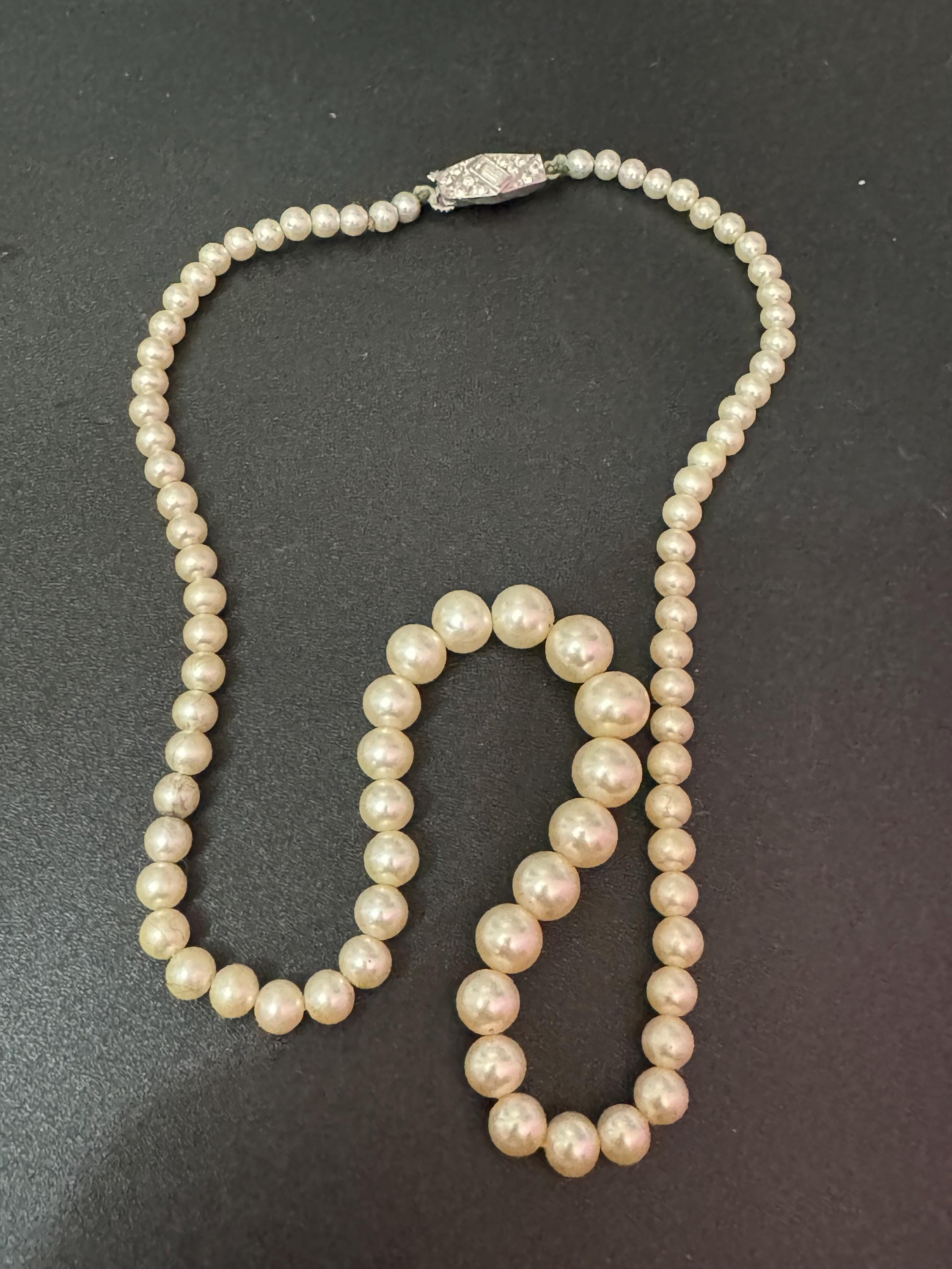 Signed pompadour Vintage short cream glass graduated pearl necklace silver tone diamanté clasp 41cm