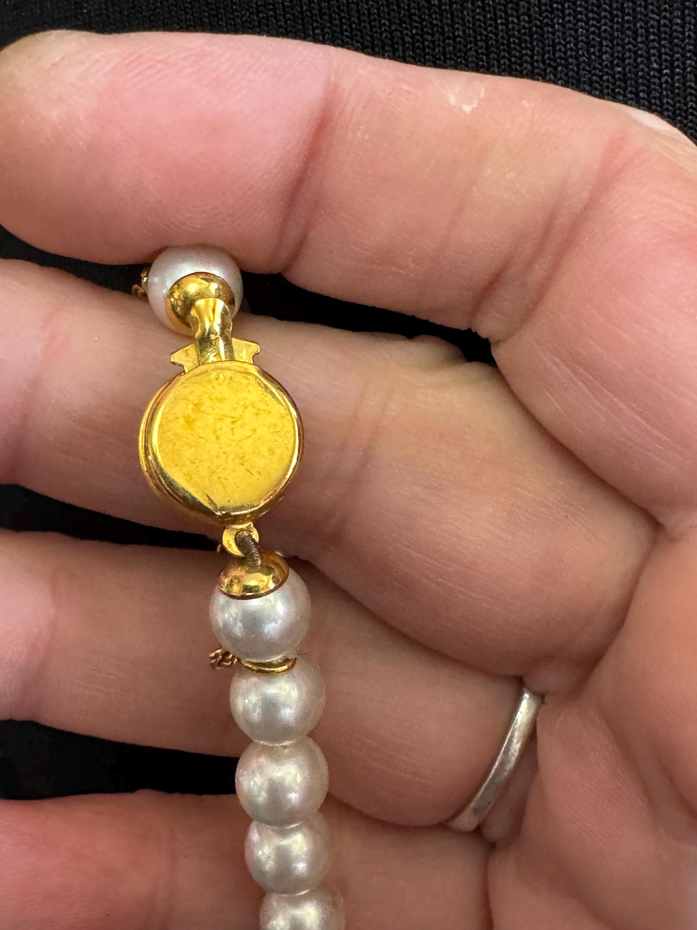 vintage white knotted glass pearl necklace modernist gold tone safety chain clasp 46cm 8mm beads