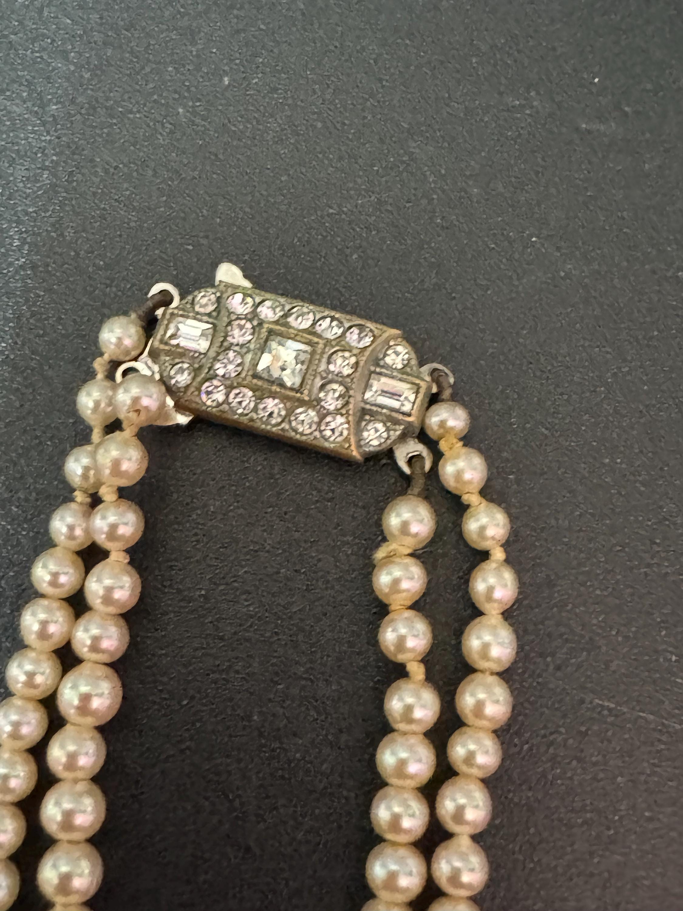 vintage 2 row double strand glass Pearl necklace light cream with central darker bead 40cm silver tone diamanté clasp