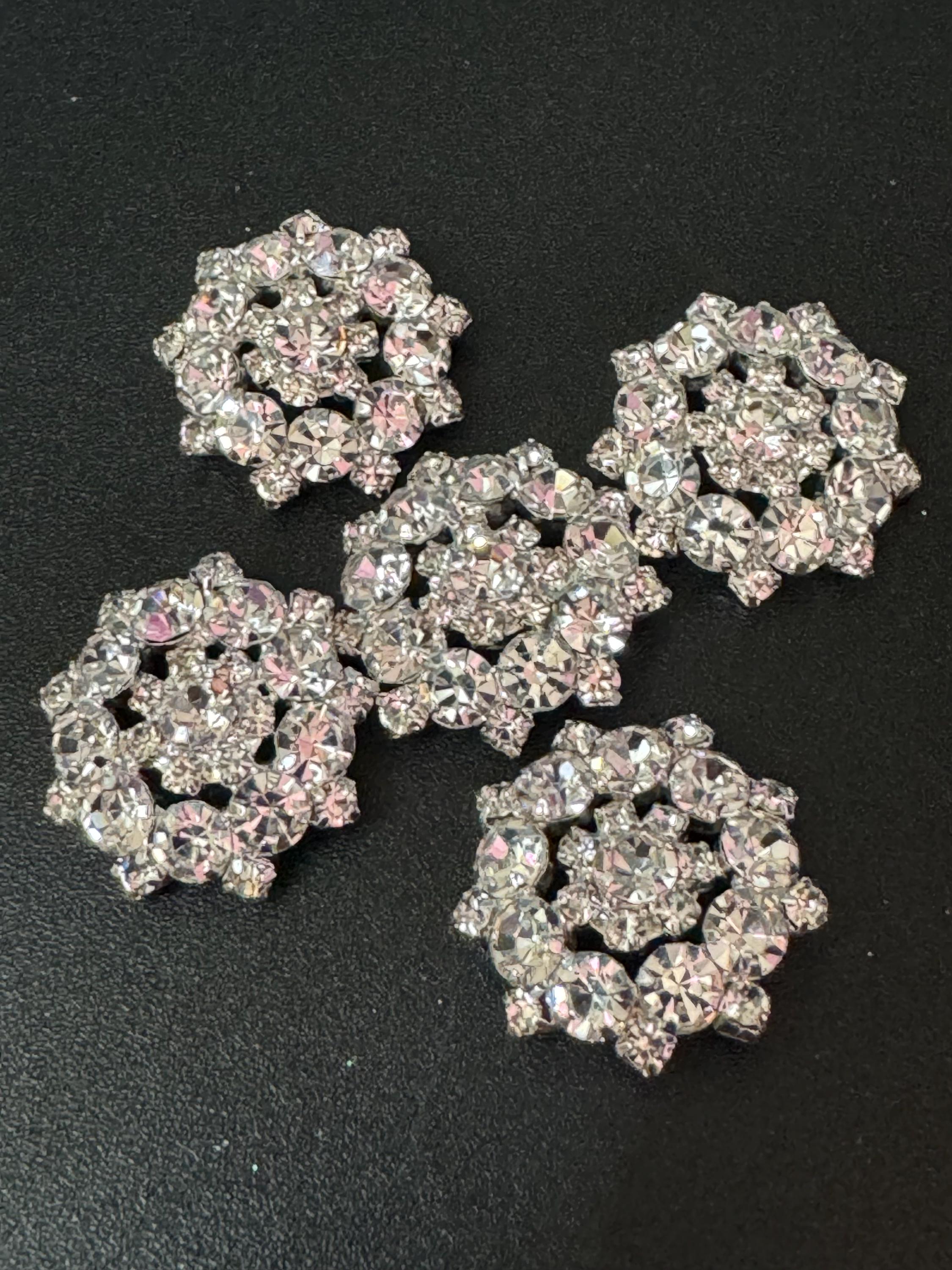 22mm Set of 5 round clear diamanté rhinestone buttons snowflake