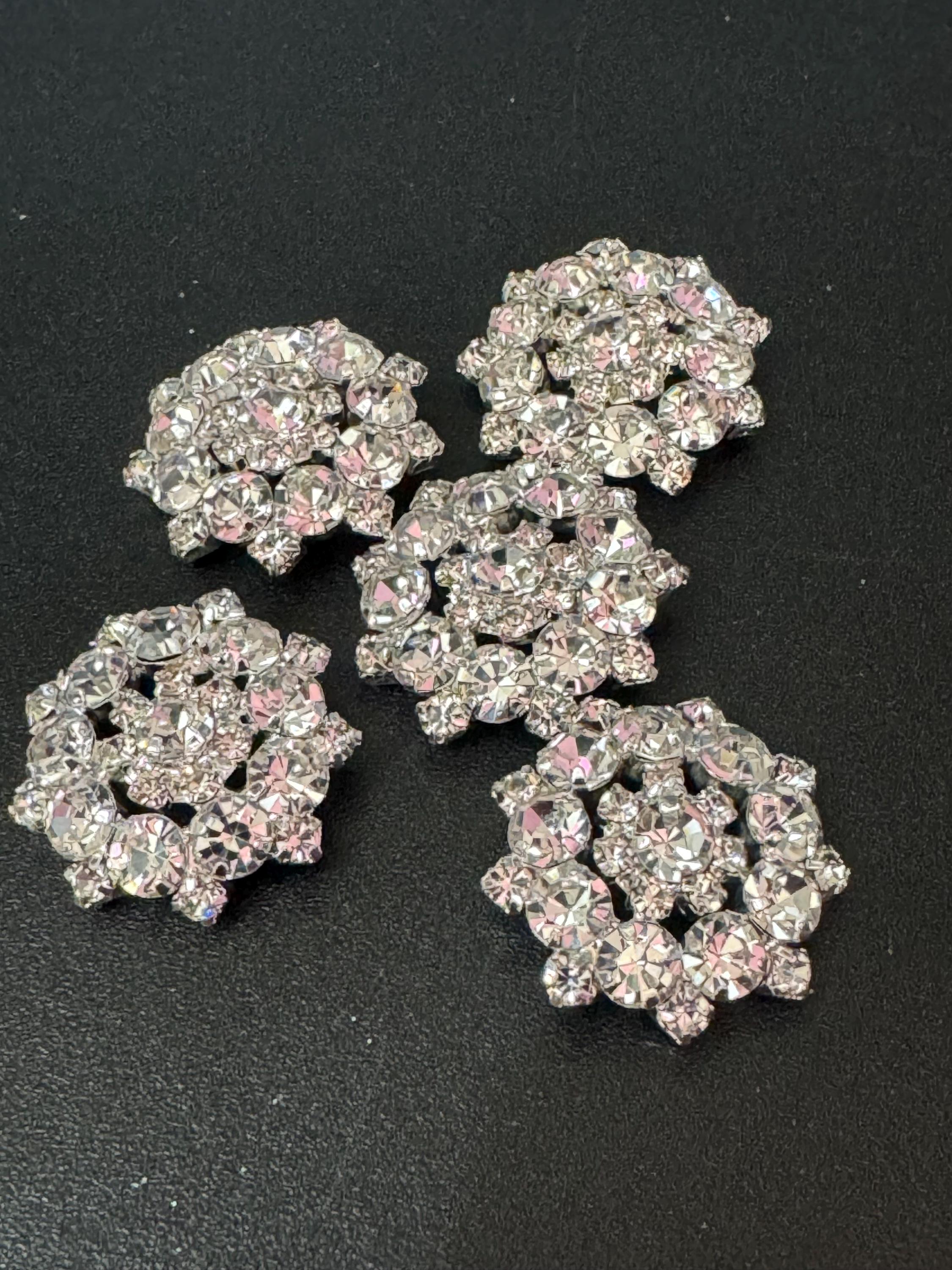 22mm Set of 5 round clear diamanté rhinestone buttons snowflake