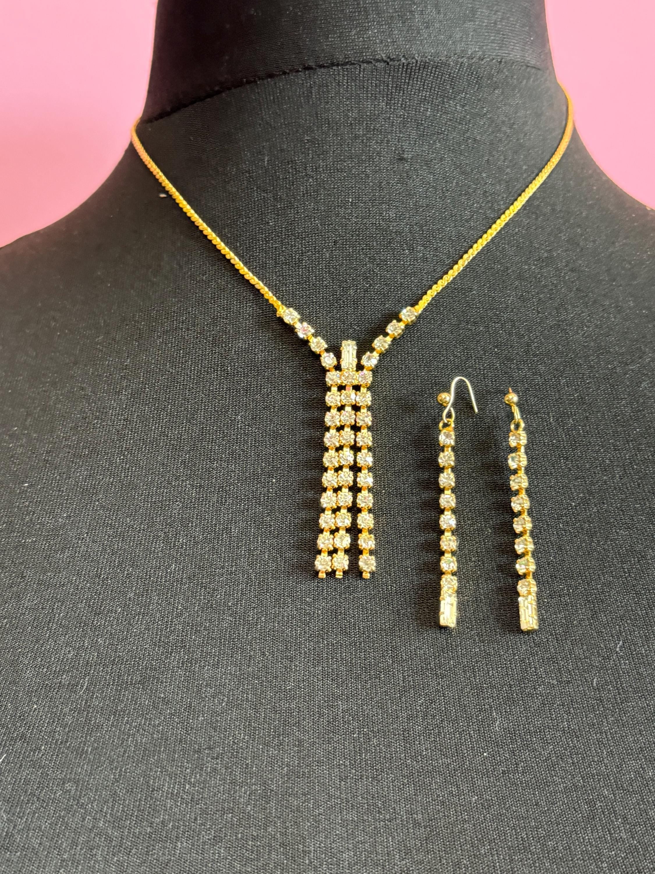 Retro gold tone jewellery set. Necklace long drop pierced dangly earrings clear glass diamanté gold tone metal Demi parure