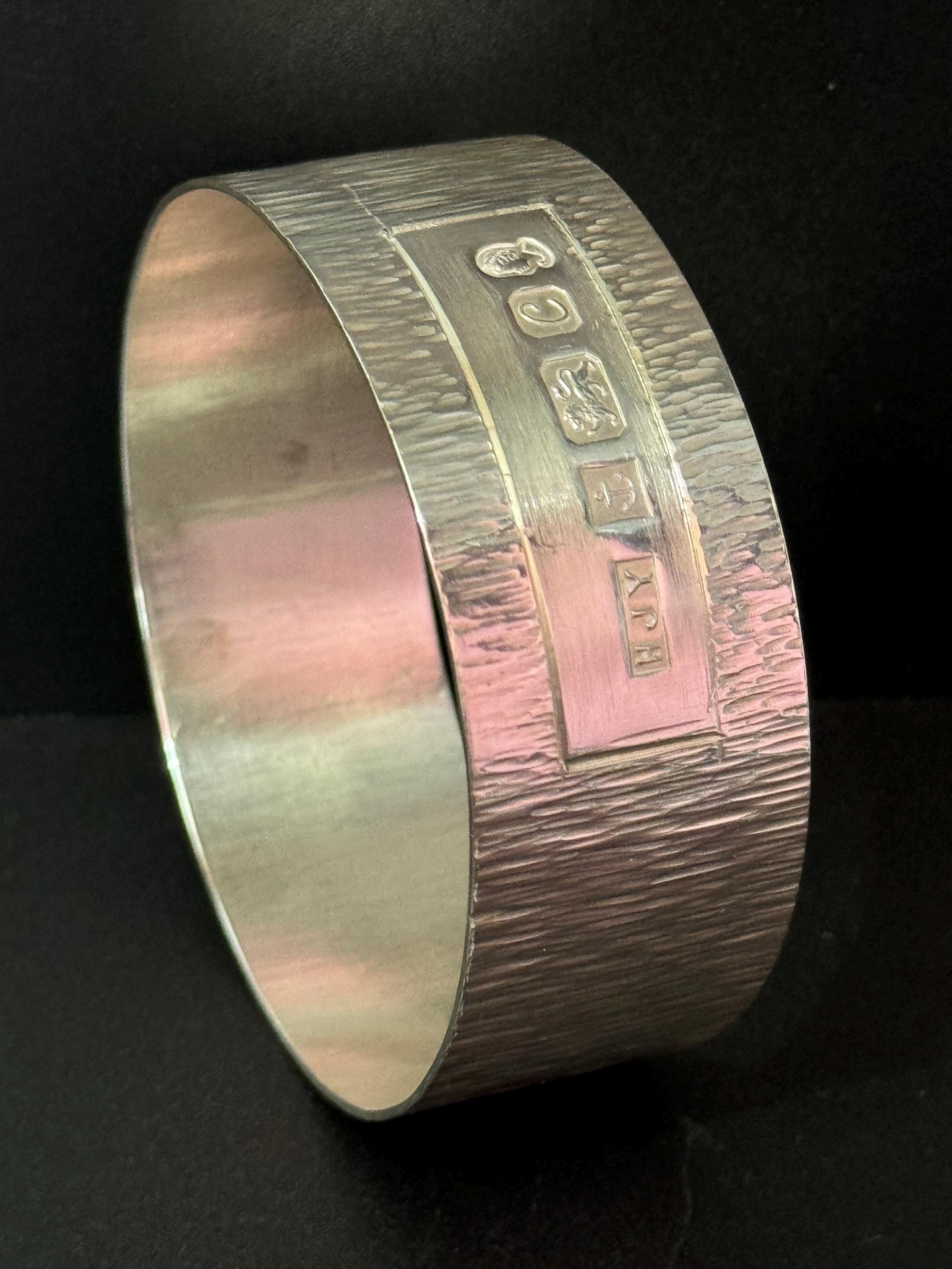 Wide wrist 1977 Sterling silver 2.5cm wide modernist bark bangle Birmingham hallmarked silver jubilee