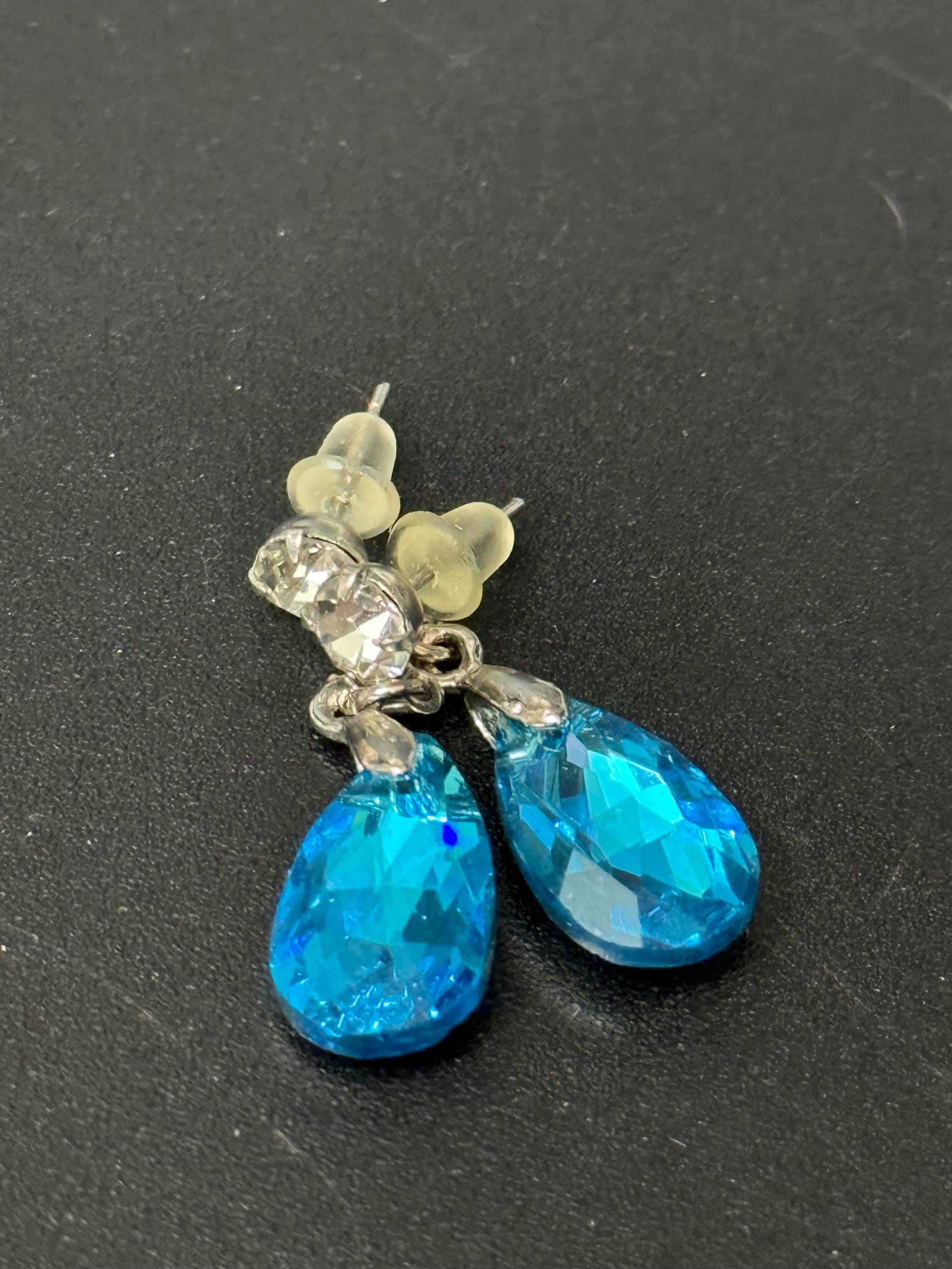 Teal Crystal Teardrop Earrings: Retro Diamanté Stainless Steel