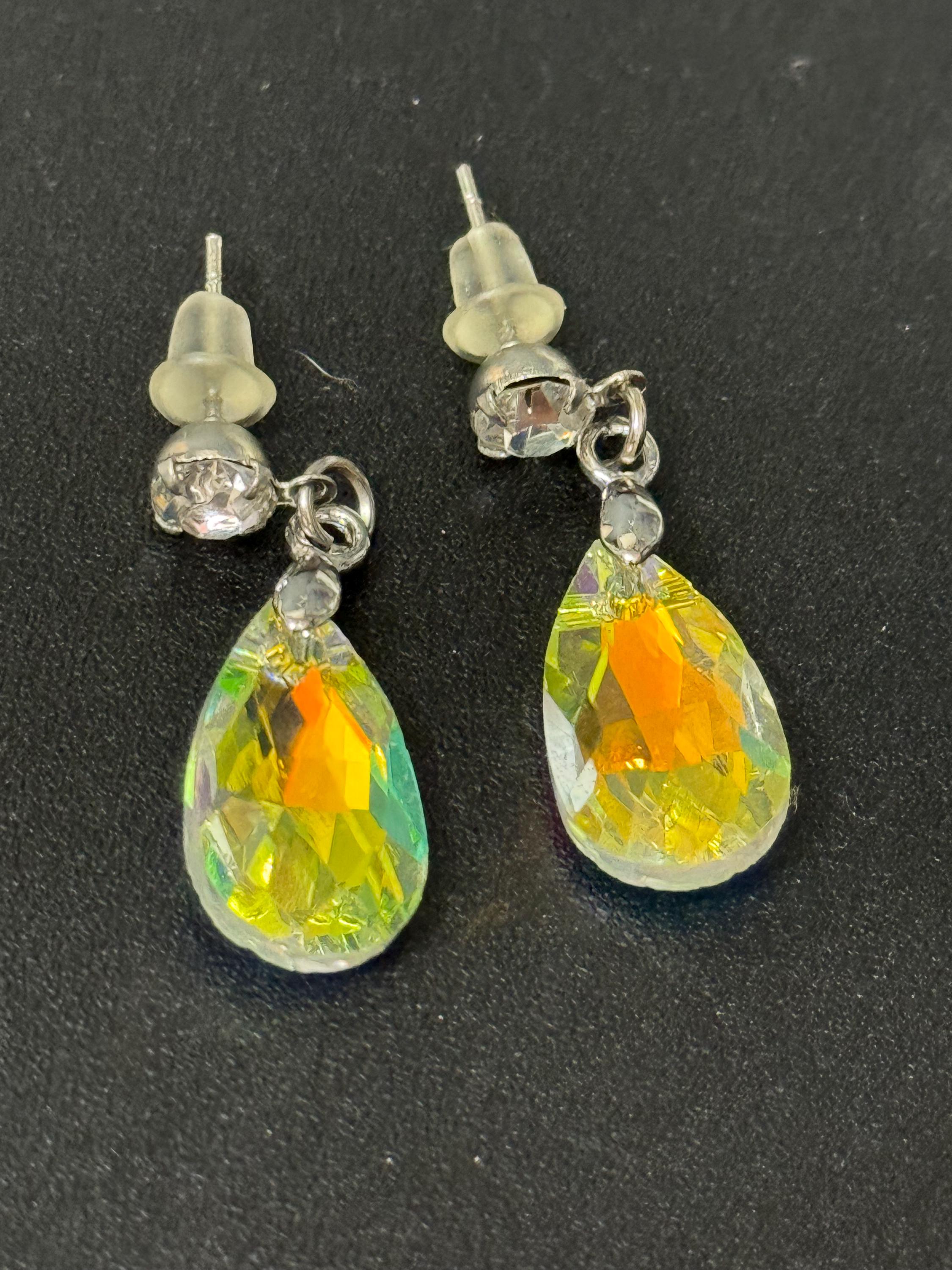 AB Crystal Teardrop Earrings: Retro Diamanté Dangly Earrings