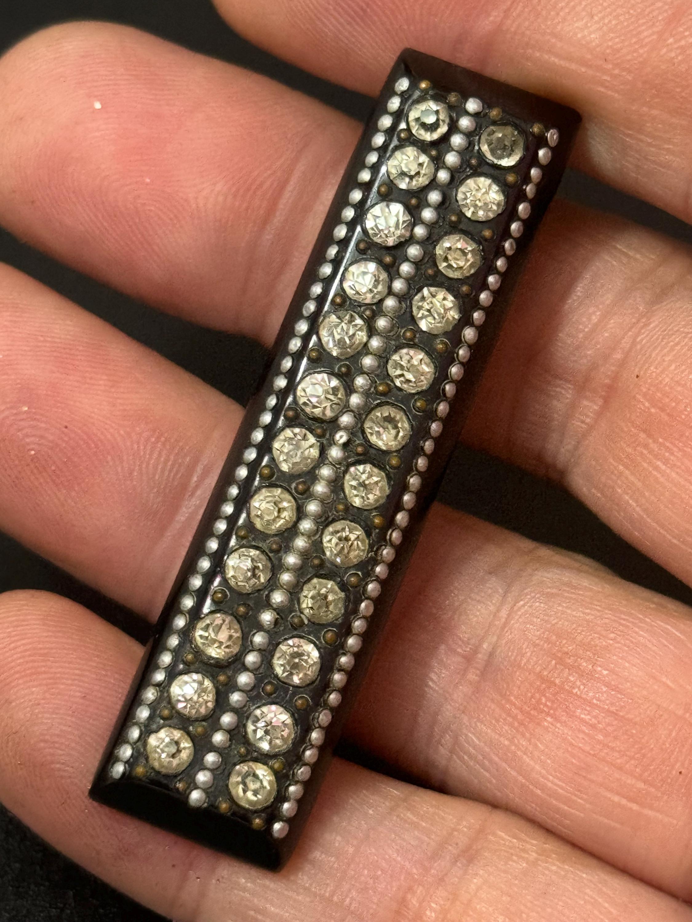 1920s early plastic Bakelite rhinestone paste diamanté rectangular brooch with pique work