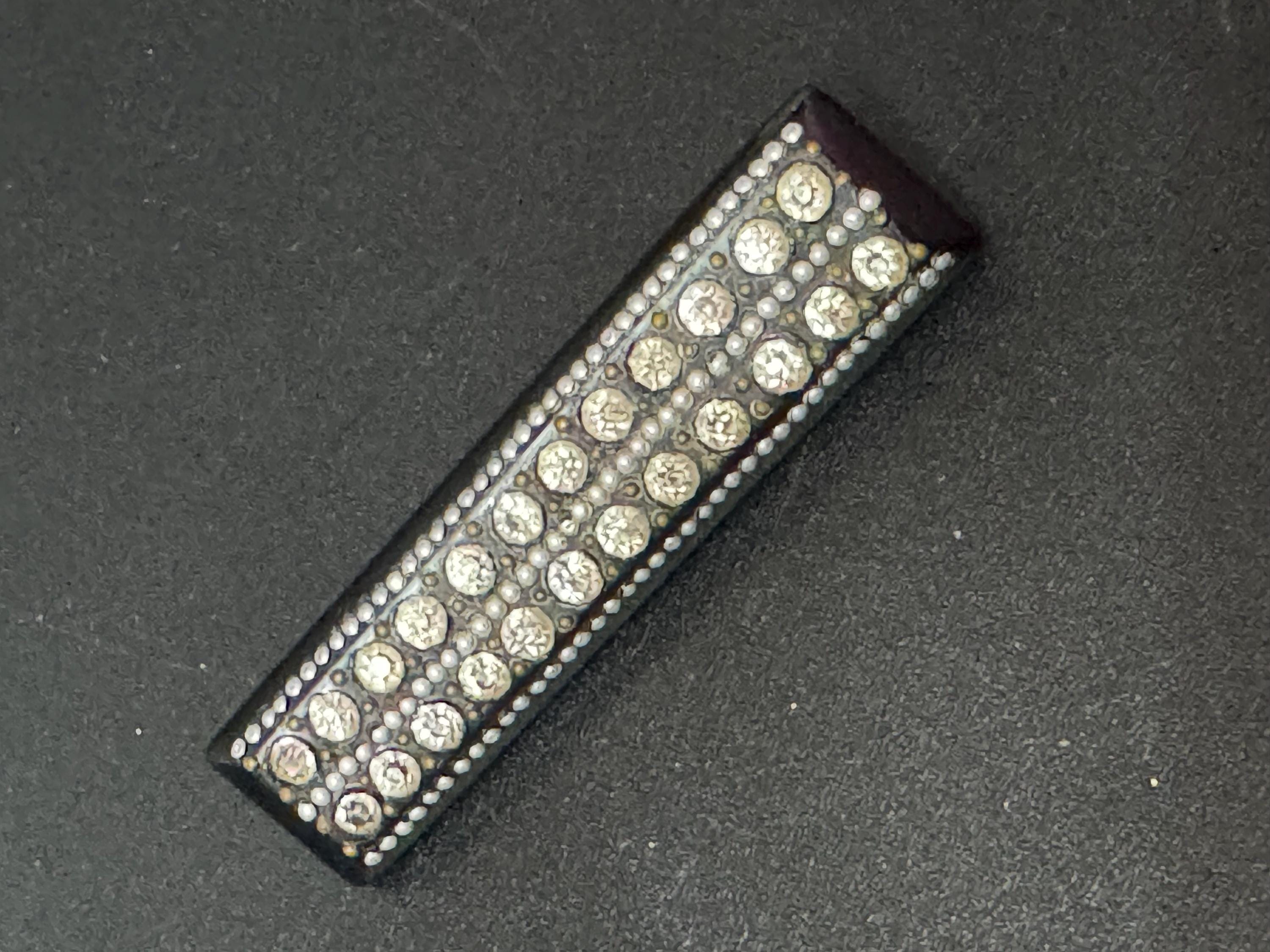 1920s early plastic Bakelite rhinestone paste diamanté rectangular brooch with pique work