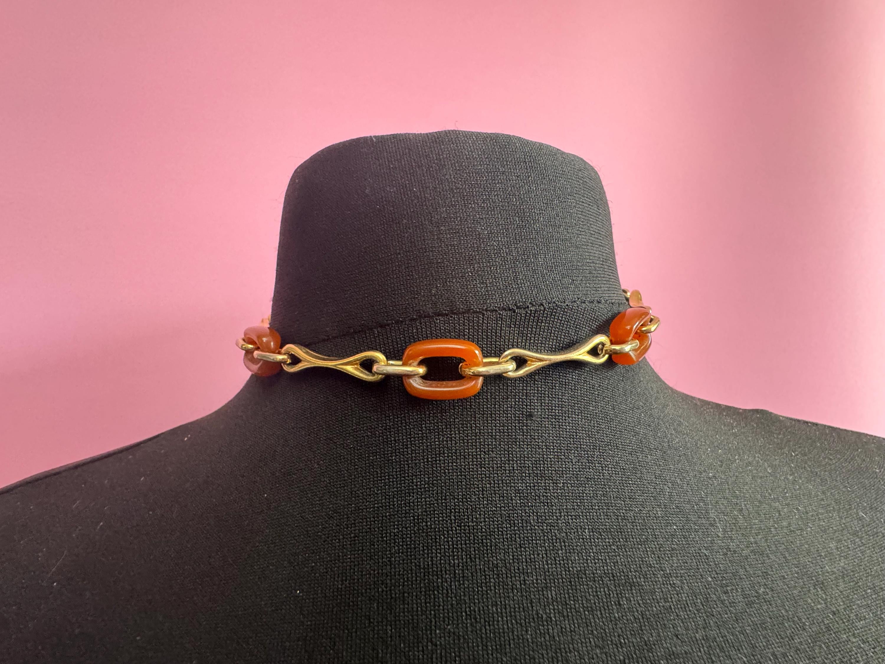 1974 signed GROSSE Designer vintage petite 41cm short gold tone and brown acrylic chain link necklace