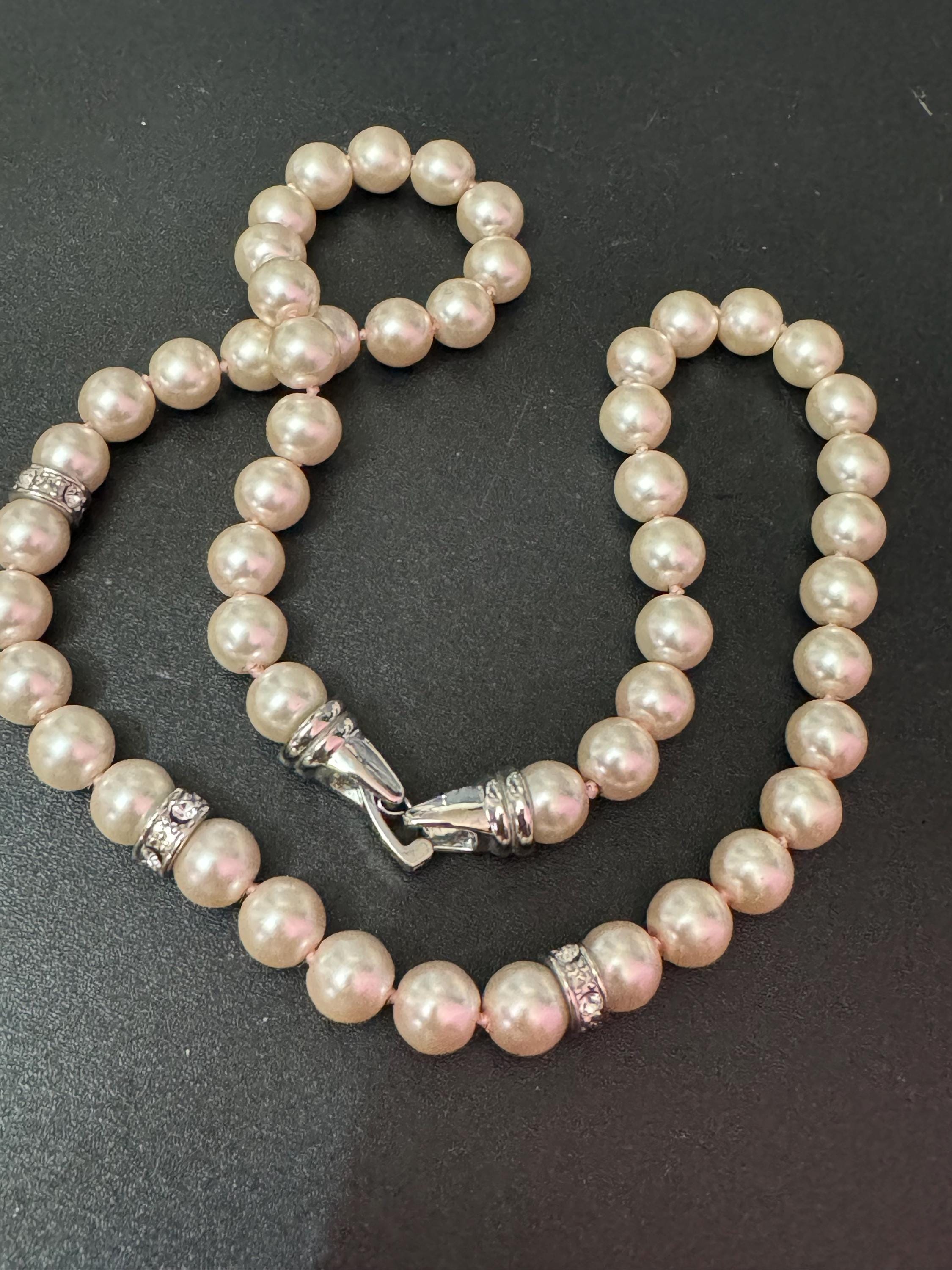 retro diamanté knotted glass pearl necklace modernist silver tone clasp 47cm 8mm beads