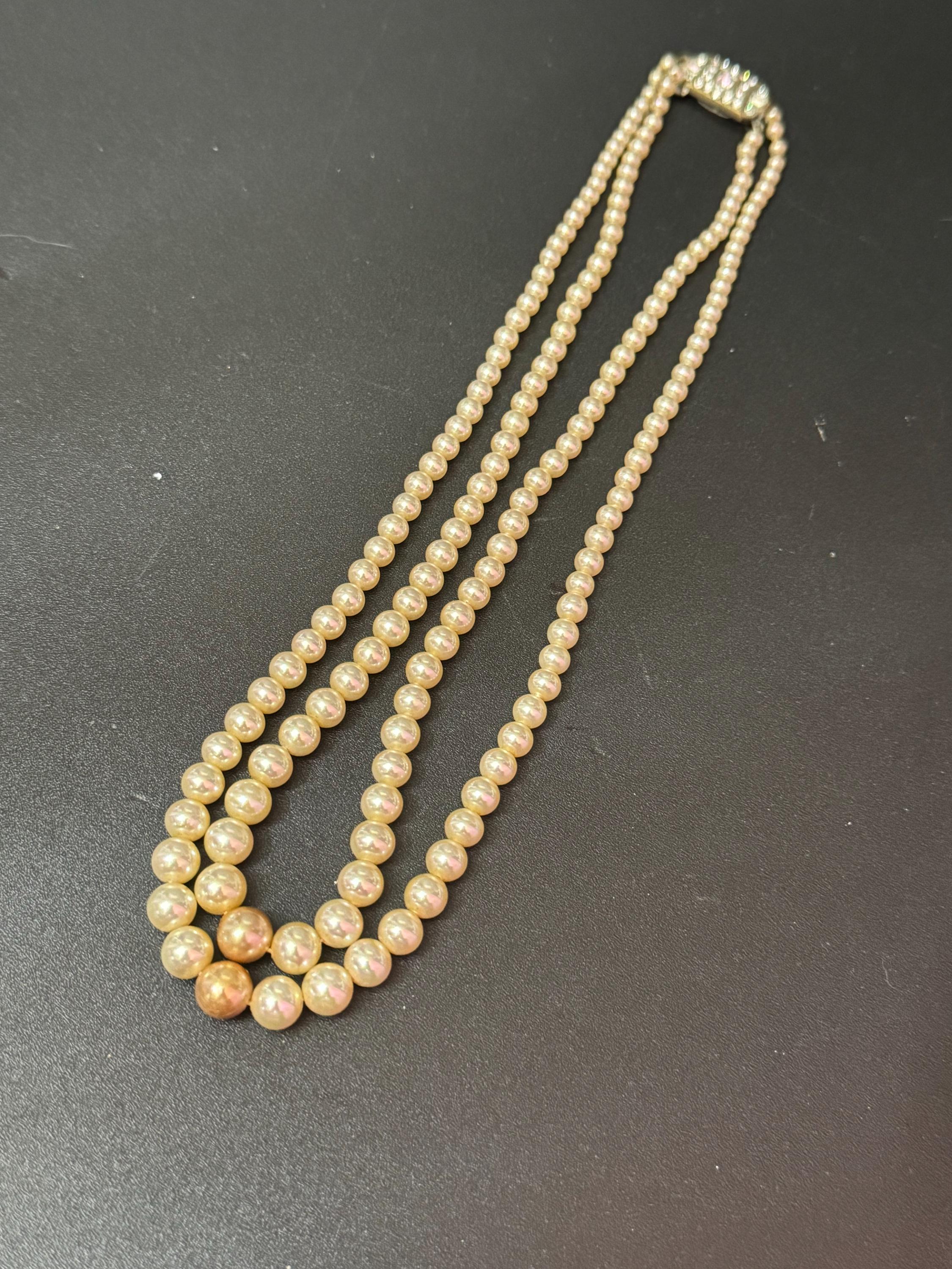 vintage 2 row double strand glass Pearl necklace light cream with central darker bead 40cm silver tone diamanté clasp