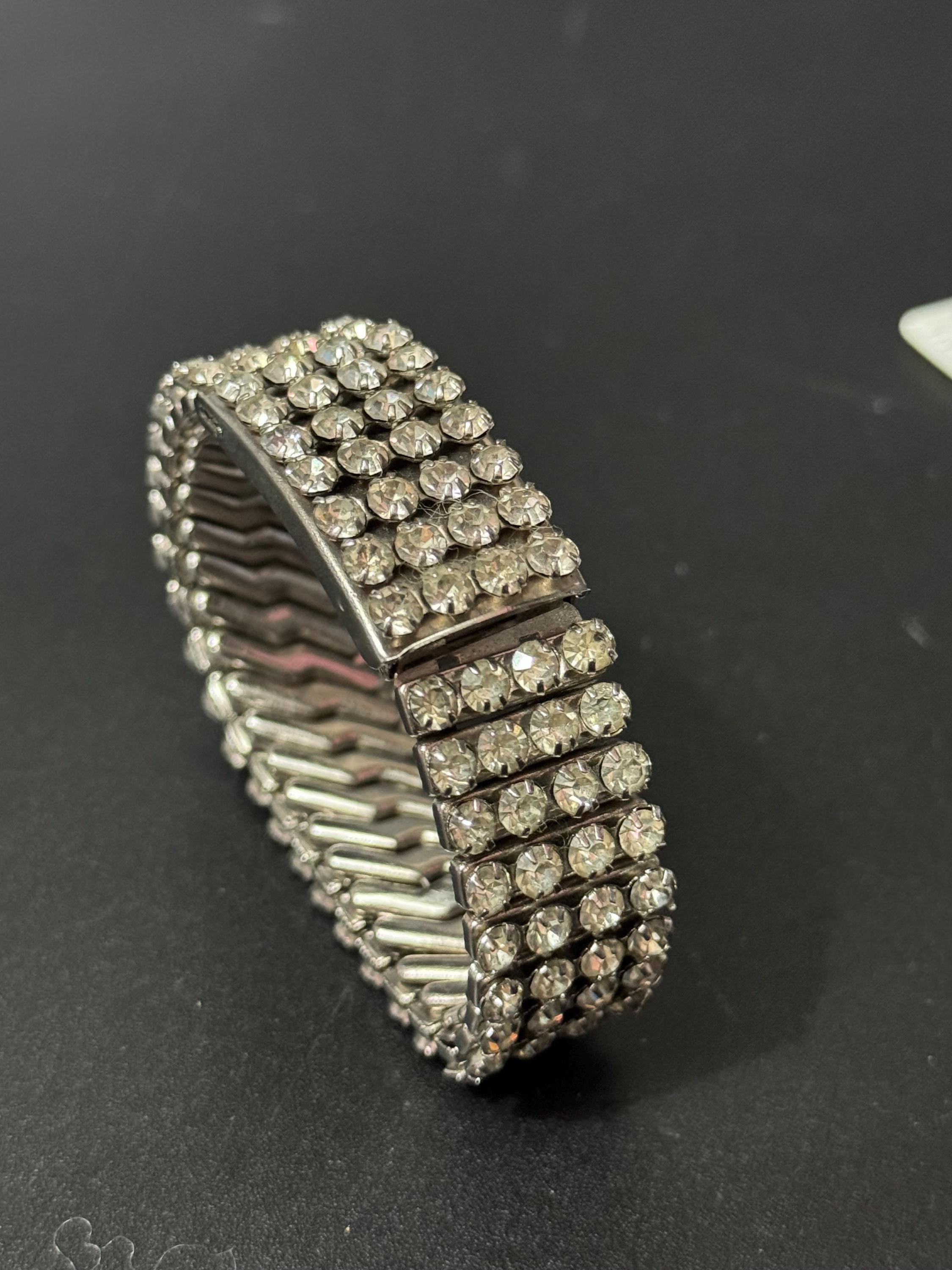 Secret photo locket 1950s Vintage chrome clear glass paste expandable bracelet