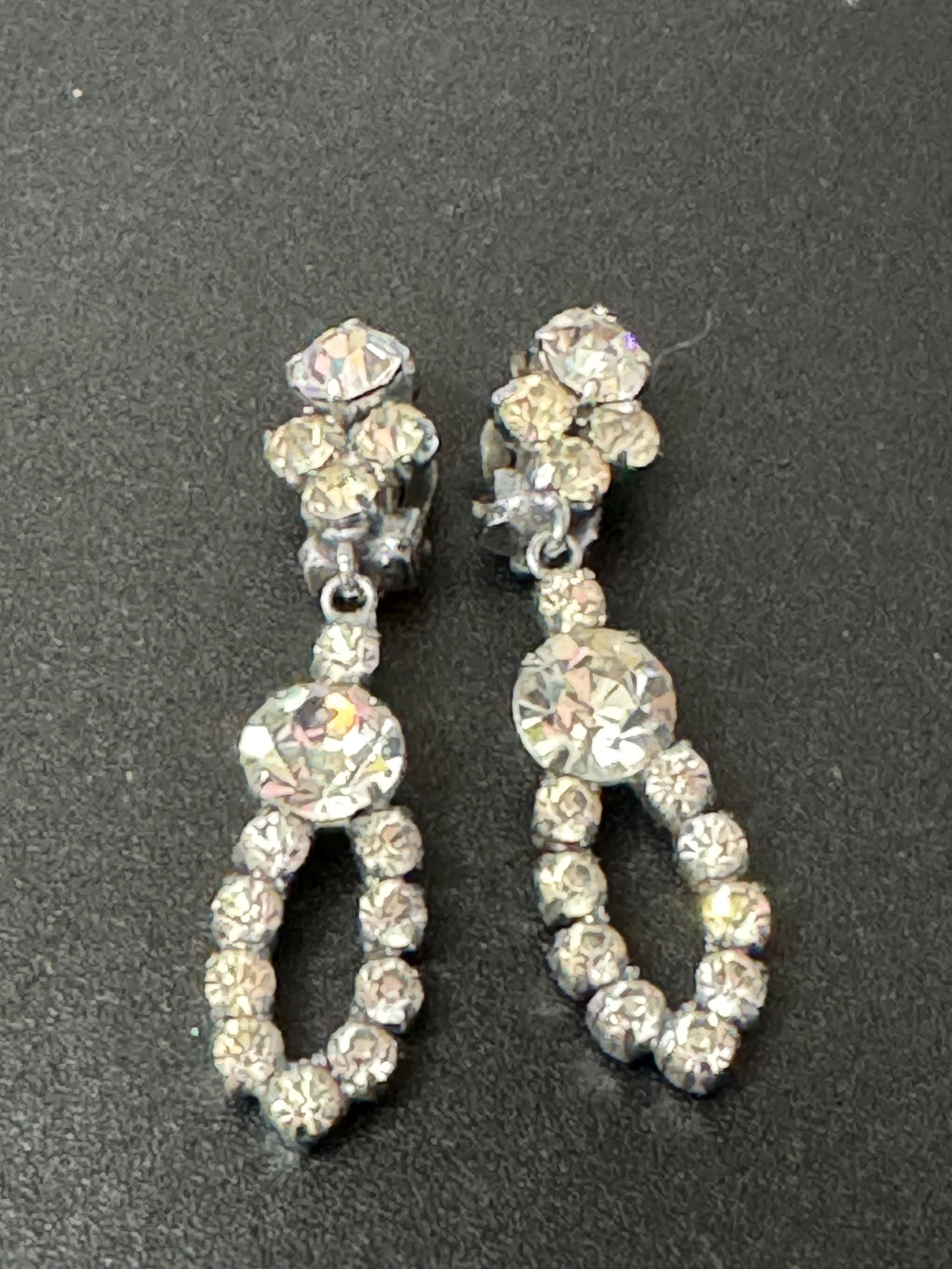 Vintage clear Diamanté Paste long Clip On Drop Earrings