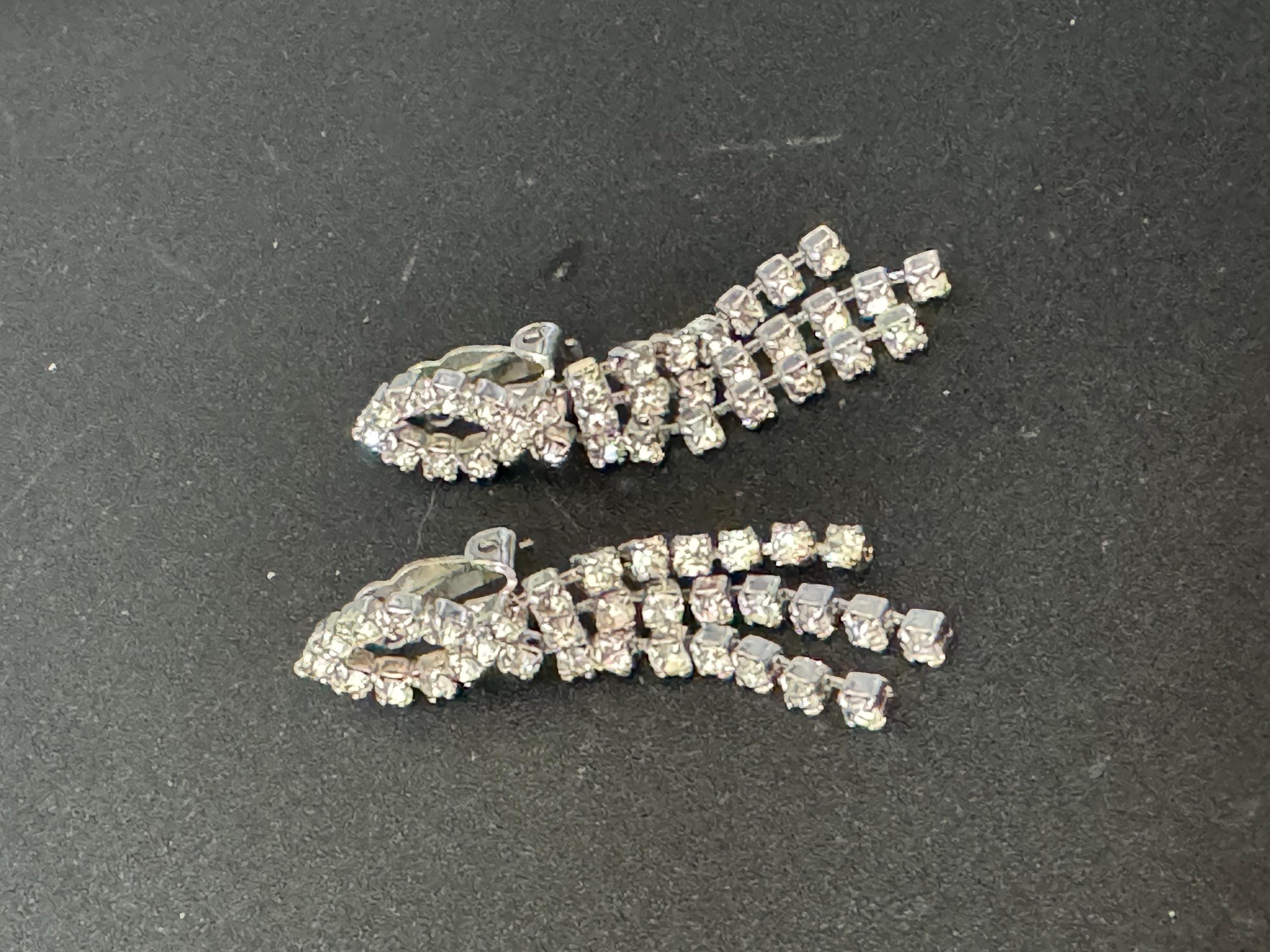 Vintage clear Diamanté Paste long Clip On Drop Earrings