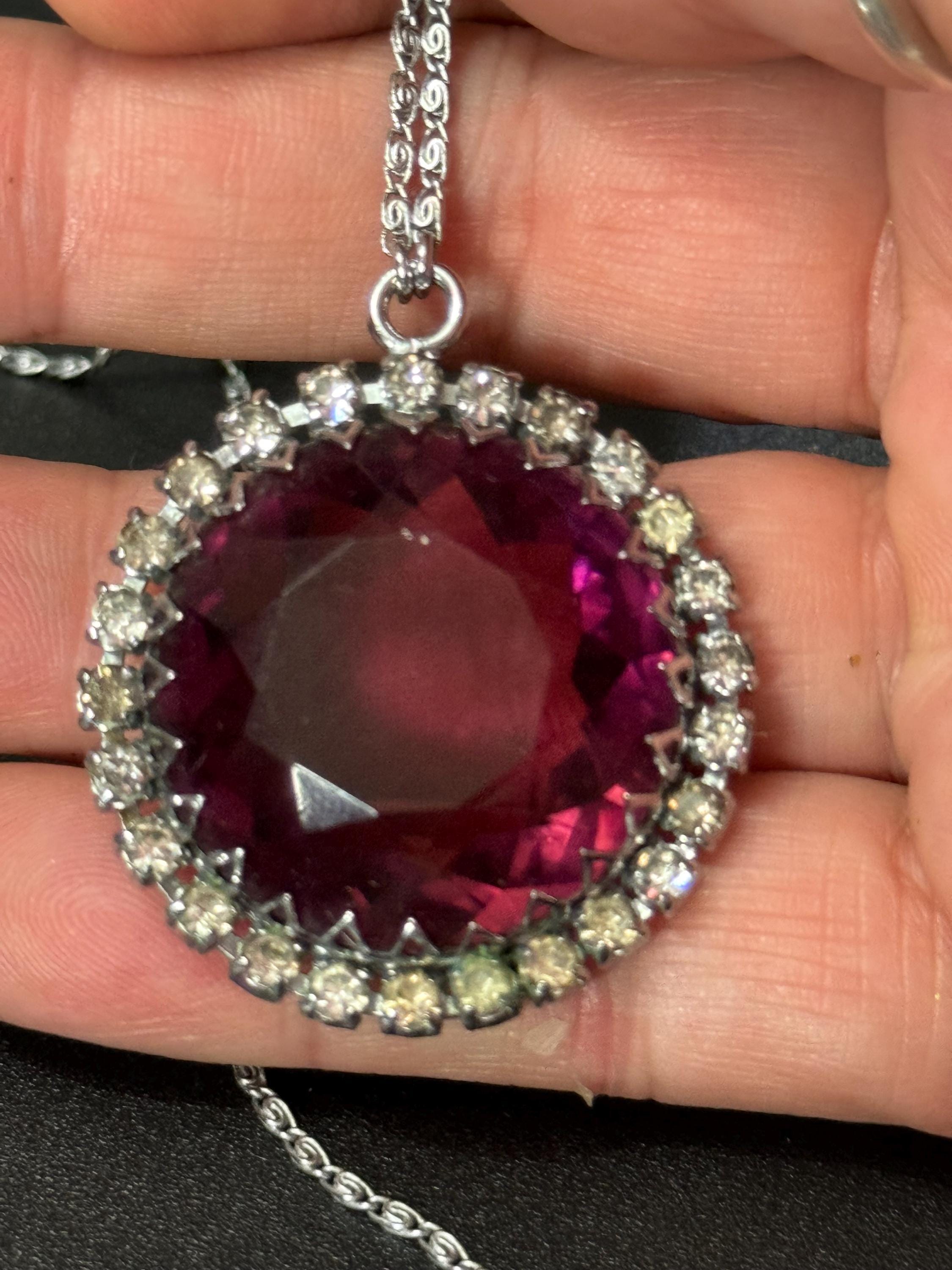 Vintage large silver tone round clear diamanté purple amethyst glass 1970s pendant necklace