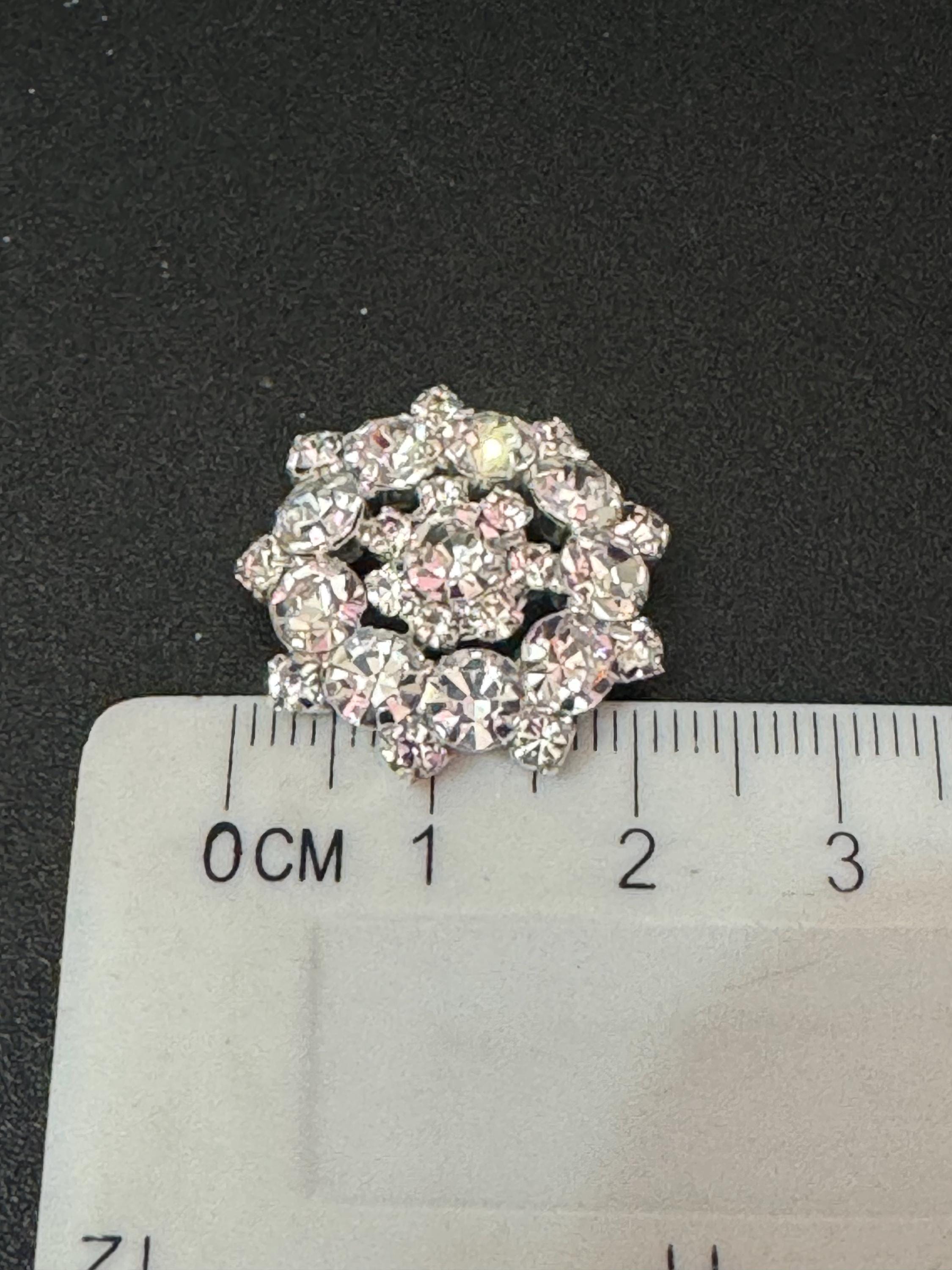 22mm Set of 5 round clear diamanté rhinestone buttons snowflake