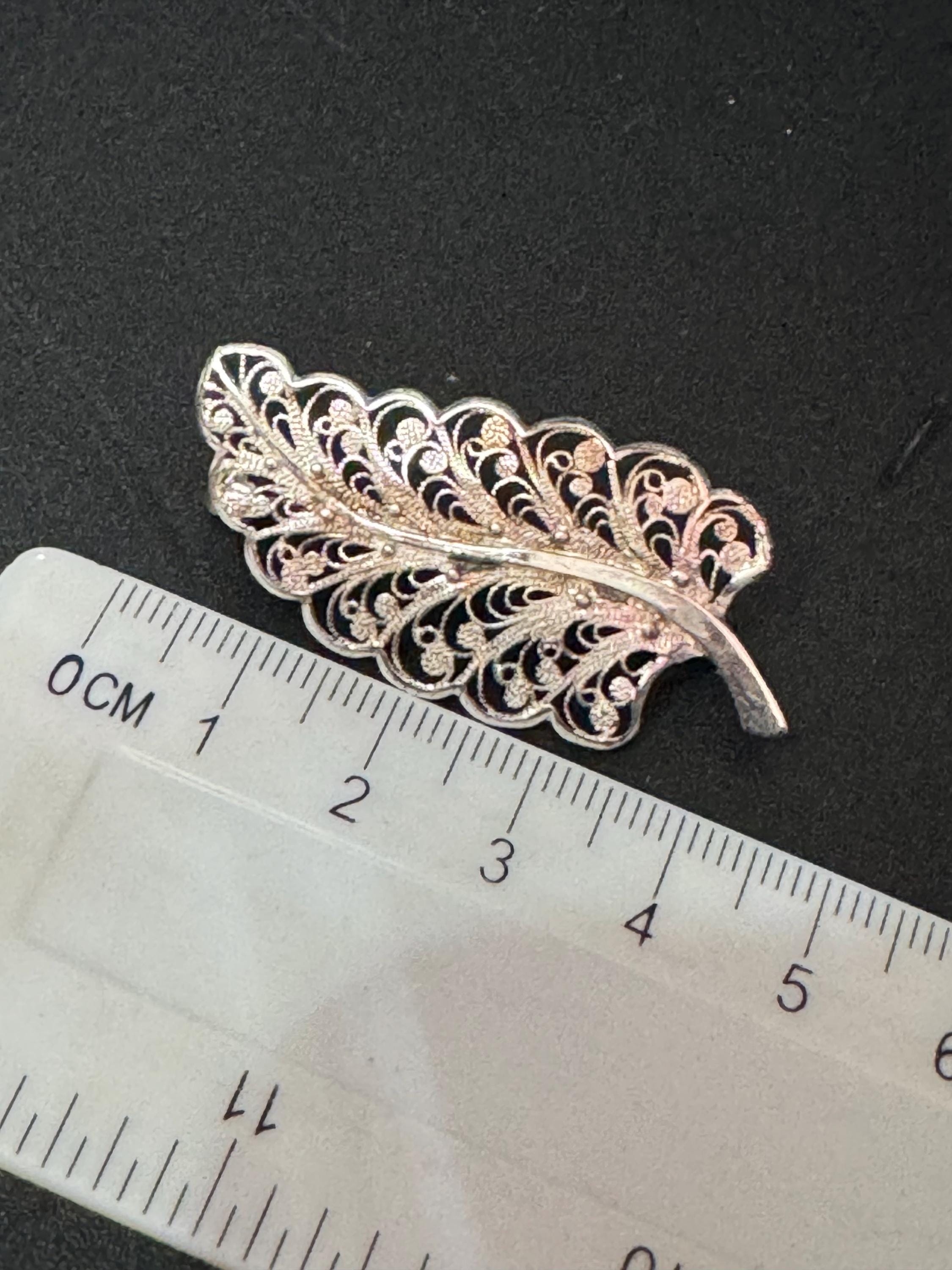 continental silver filigree floral Brooch, Art deco 5cm